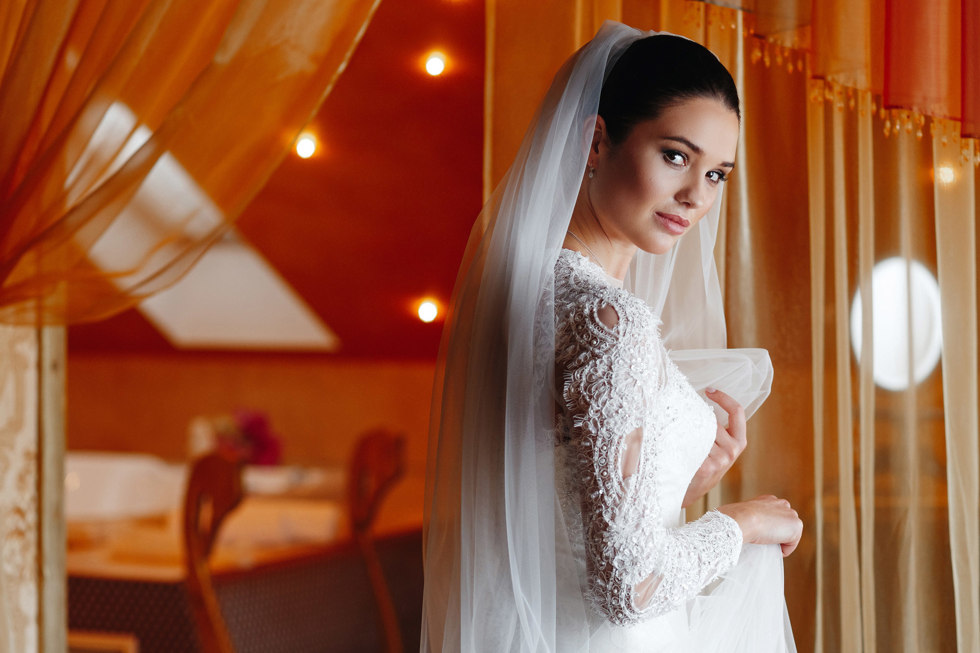 Свадьба в Пушкарской слободе, г. Суздаль, Россия. Фотограф Сергей Наставник. Рекламная фотосъемка любой сложности