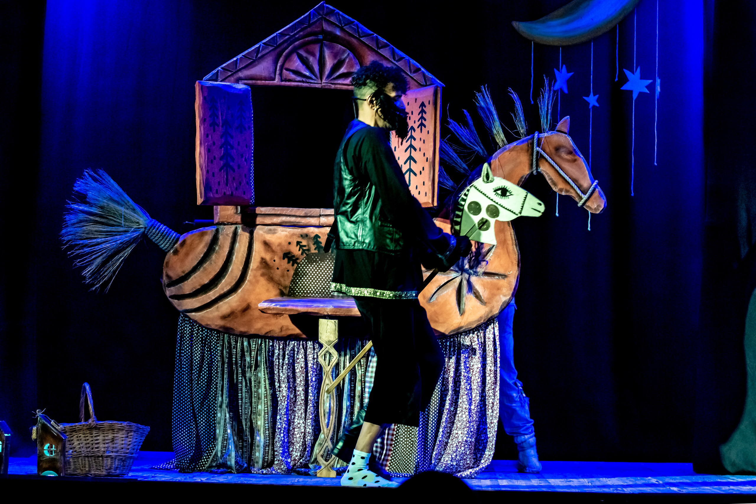 Лапотные сказки спектакль театра Саквояж. Фотограф в Сочи Юрий Шептаев