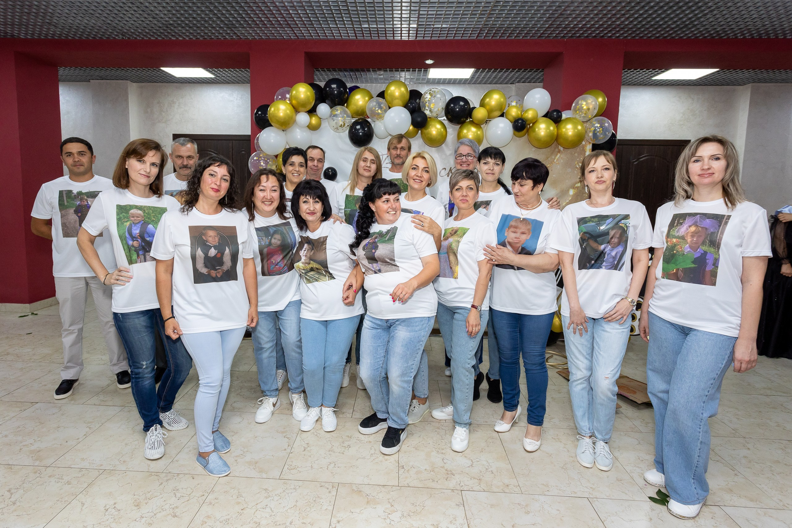 Вручение аттестата и выпускной вечер. Выпускные альбомы Майкоп, Краснодар Елена Золотарева