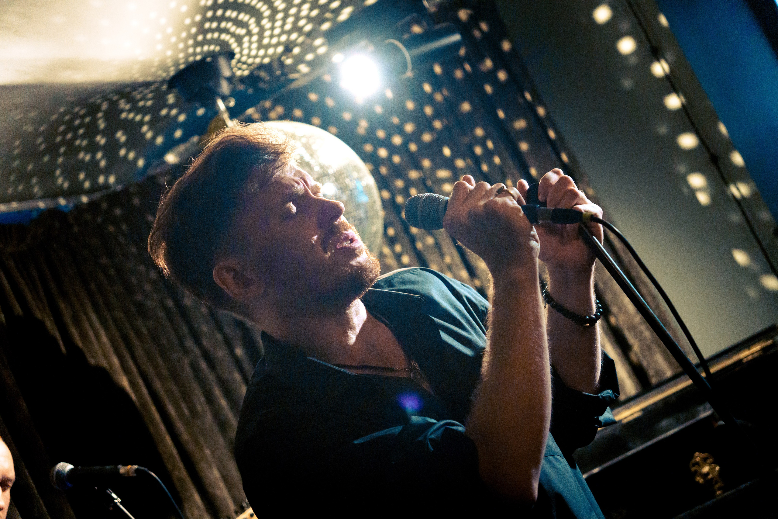 Концерт группы Тони Мак в кабаре Шум. Фотограф в Санкт-Петербурге Ибрагимова Алина