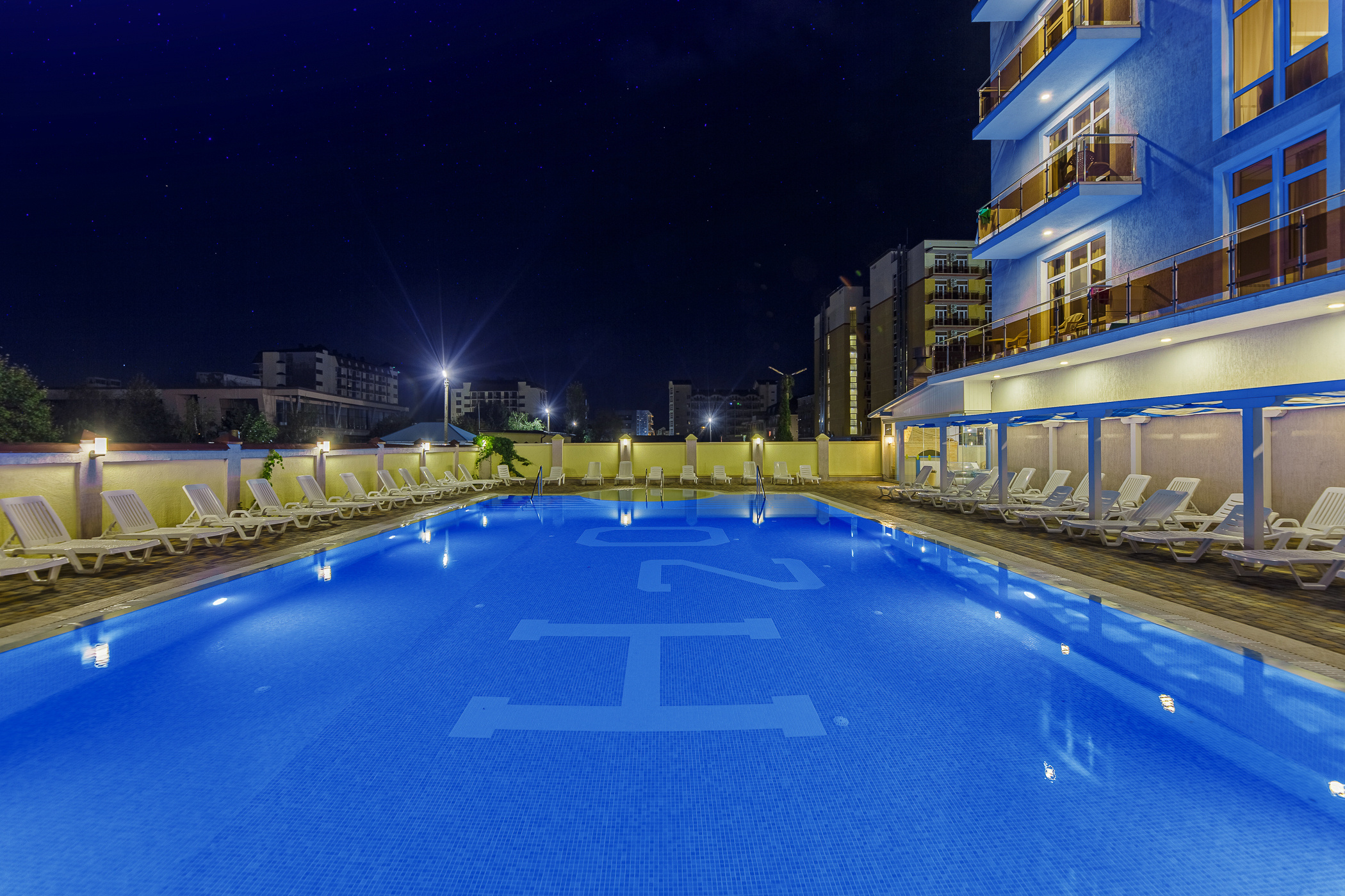 Renatphoto-Фотограф в Анапе, снимаю интерьеры и экстерьеры. Профессиональная фотосъёмка интерьеров, предметная фотосессия еды для меню г. Анапа