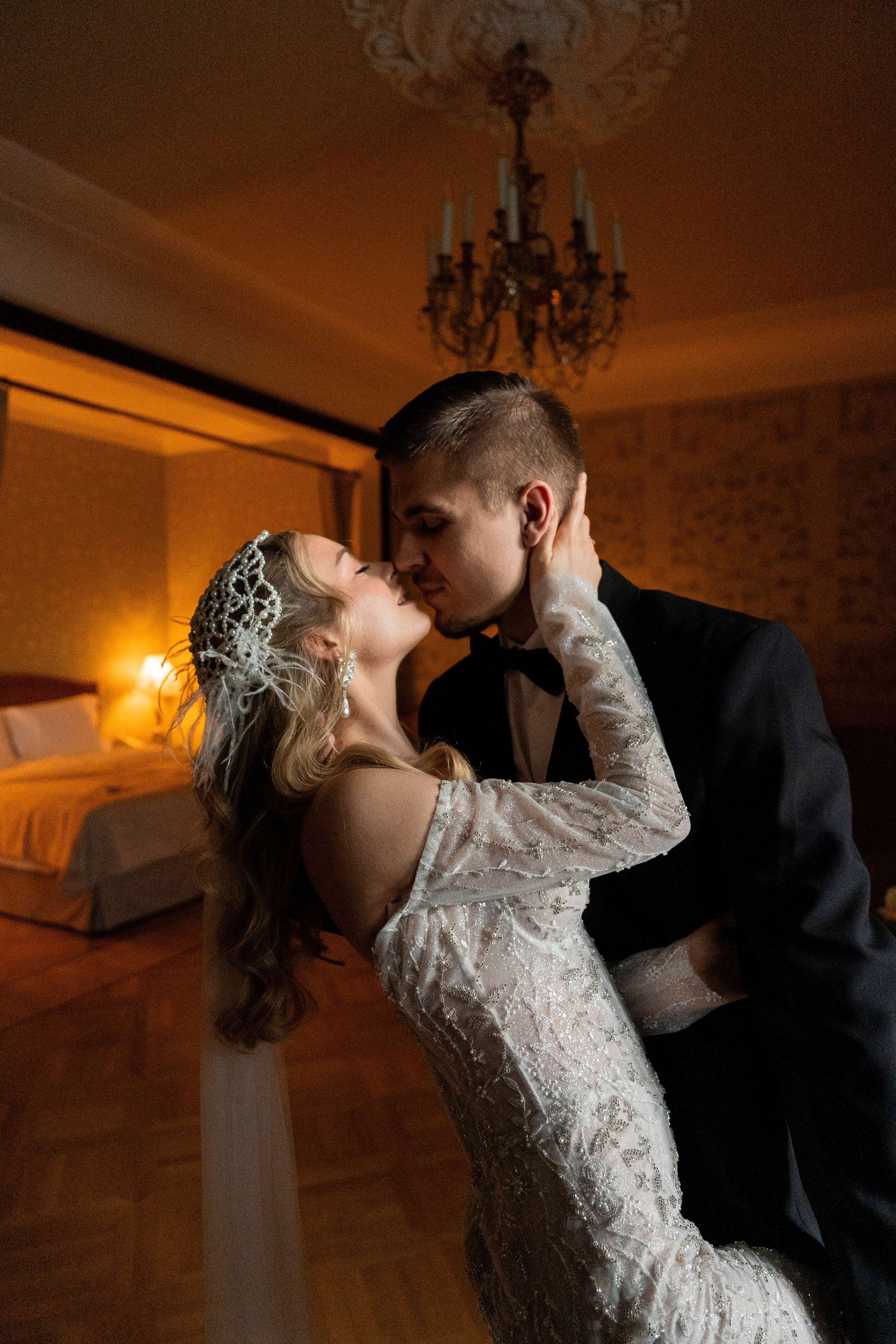 Свадебная фотосессия в отеле Метрополь. Свадебный фотограф в Москве Анна Полушина