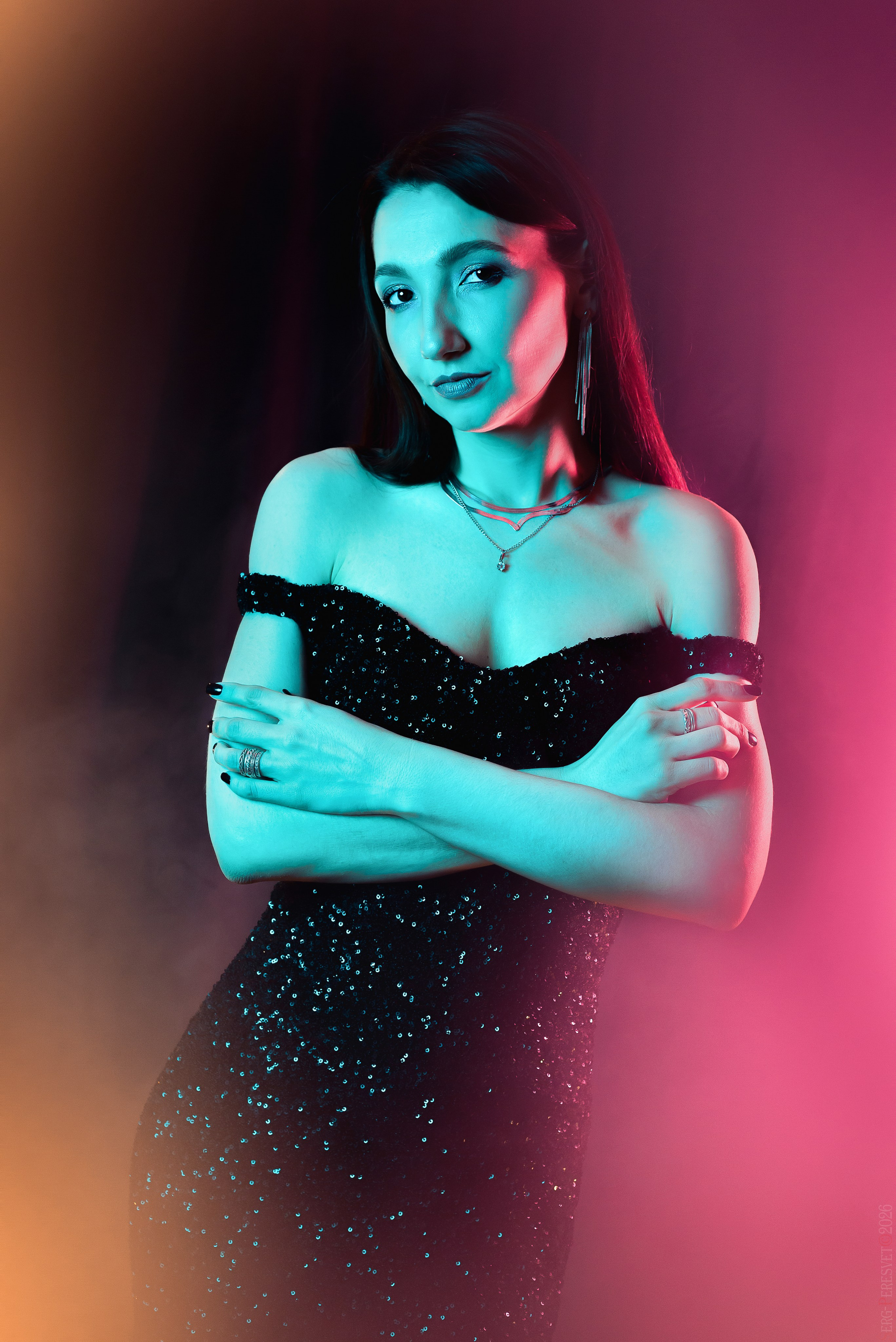 Фотосессия в студии для девушек в Москве - фотограф Сергей Пересвет. Ваш фотограф на праздник в Москве, Раменском, Жуковском, Люберцах