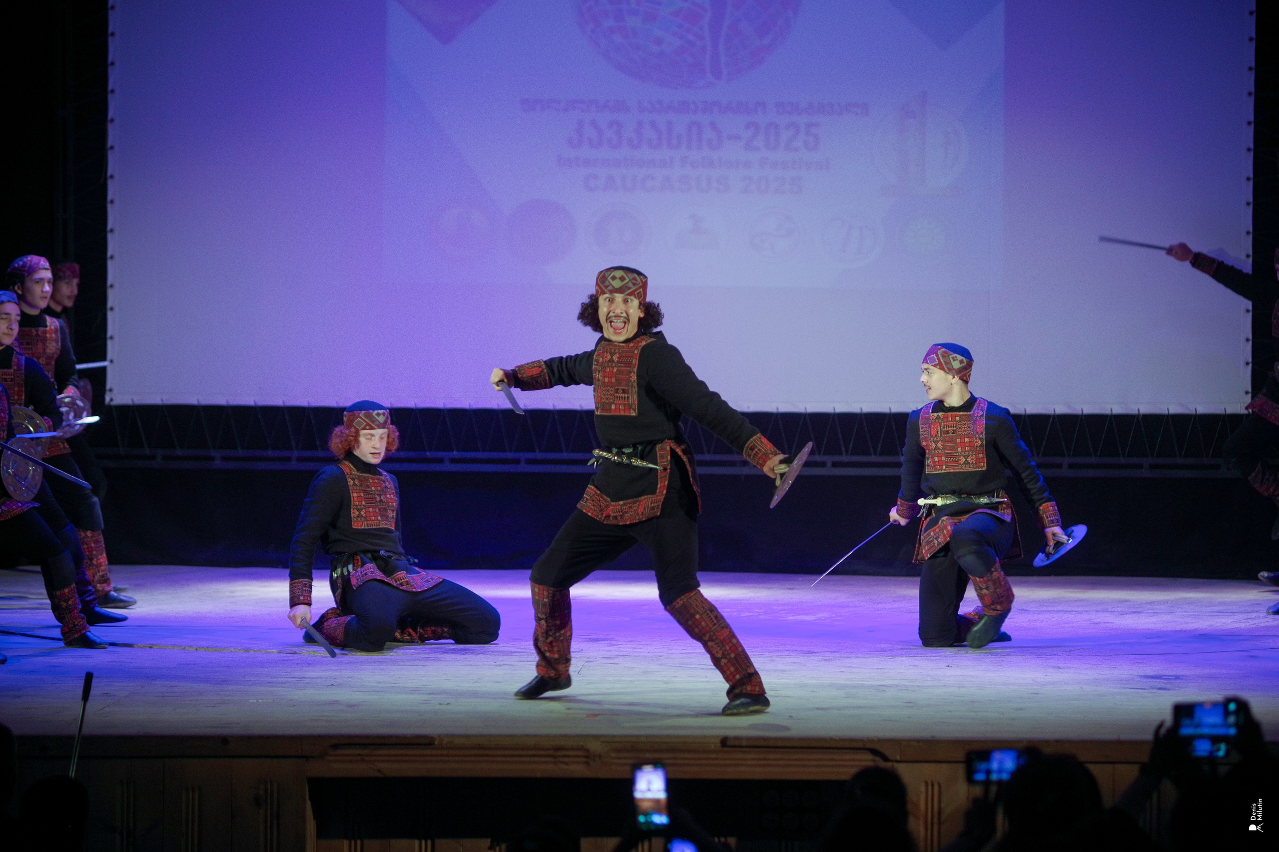 Танцы в прекрасном Они. Портретный фотограф Денис Милютин