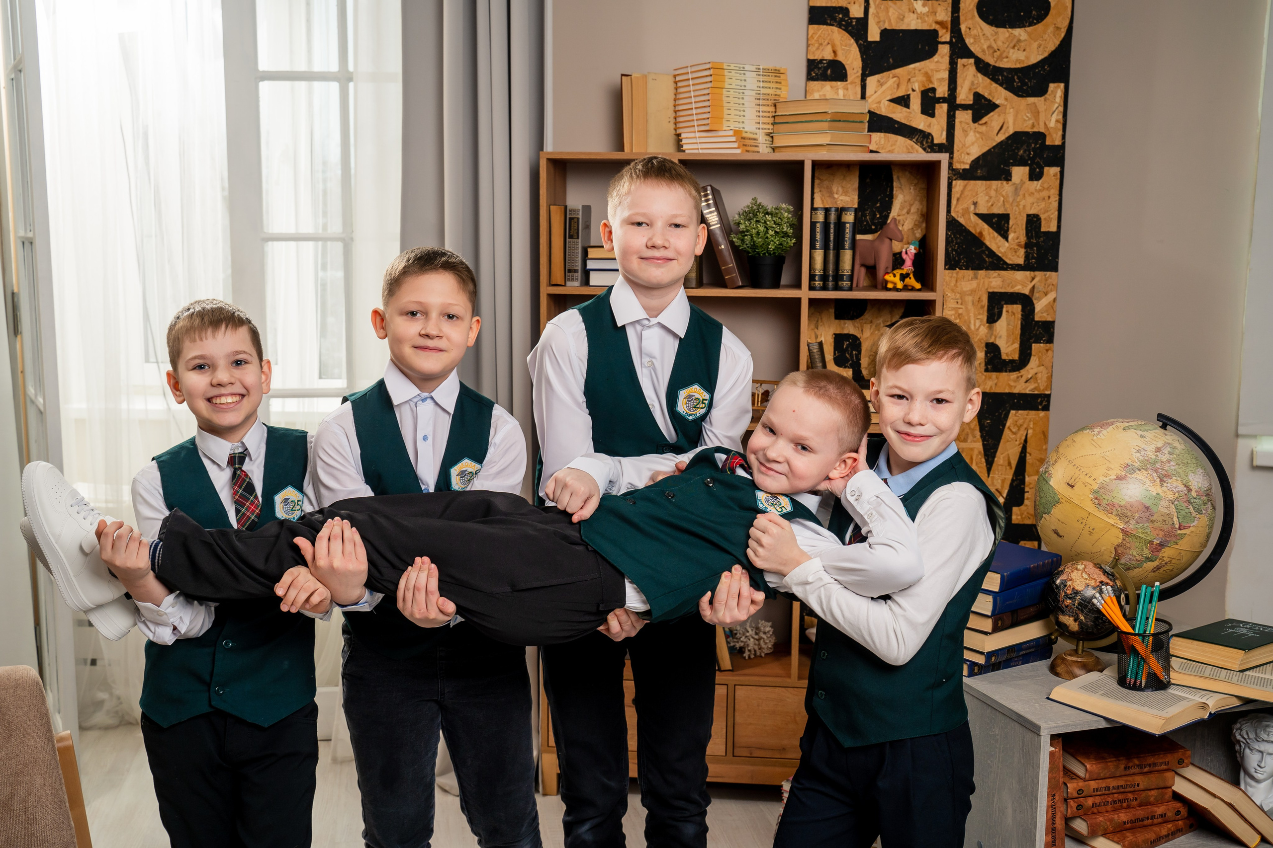 4 — 2. Выпускные альбомы в городе Кирове. Фотограф Екатерина Невская