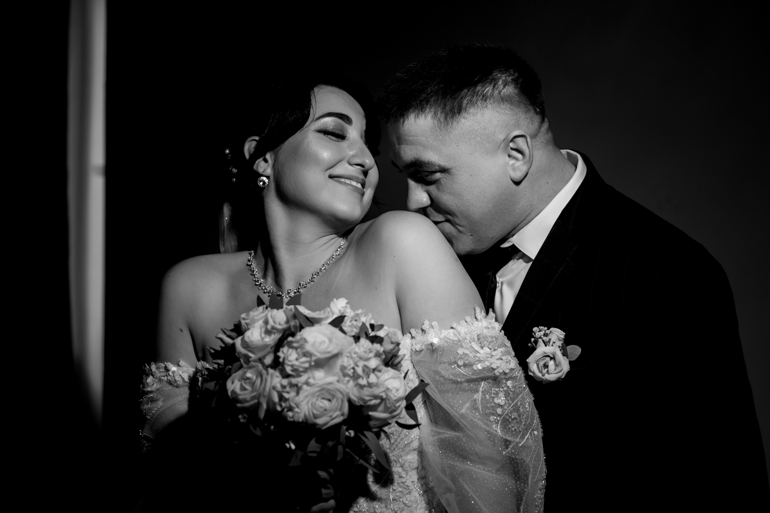 Свадебная прогулка в г. Старый оскол. Свадебный фотограф в Старом Осколе Тулинова Мария