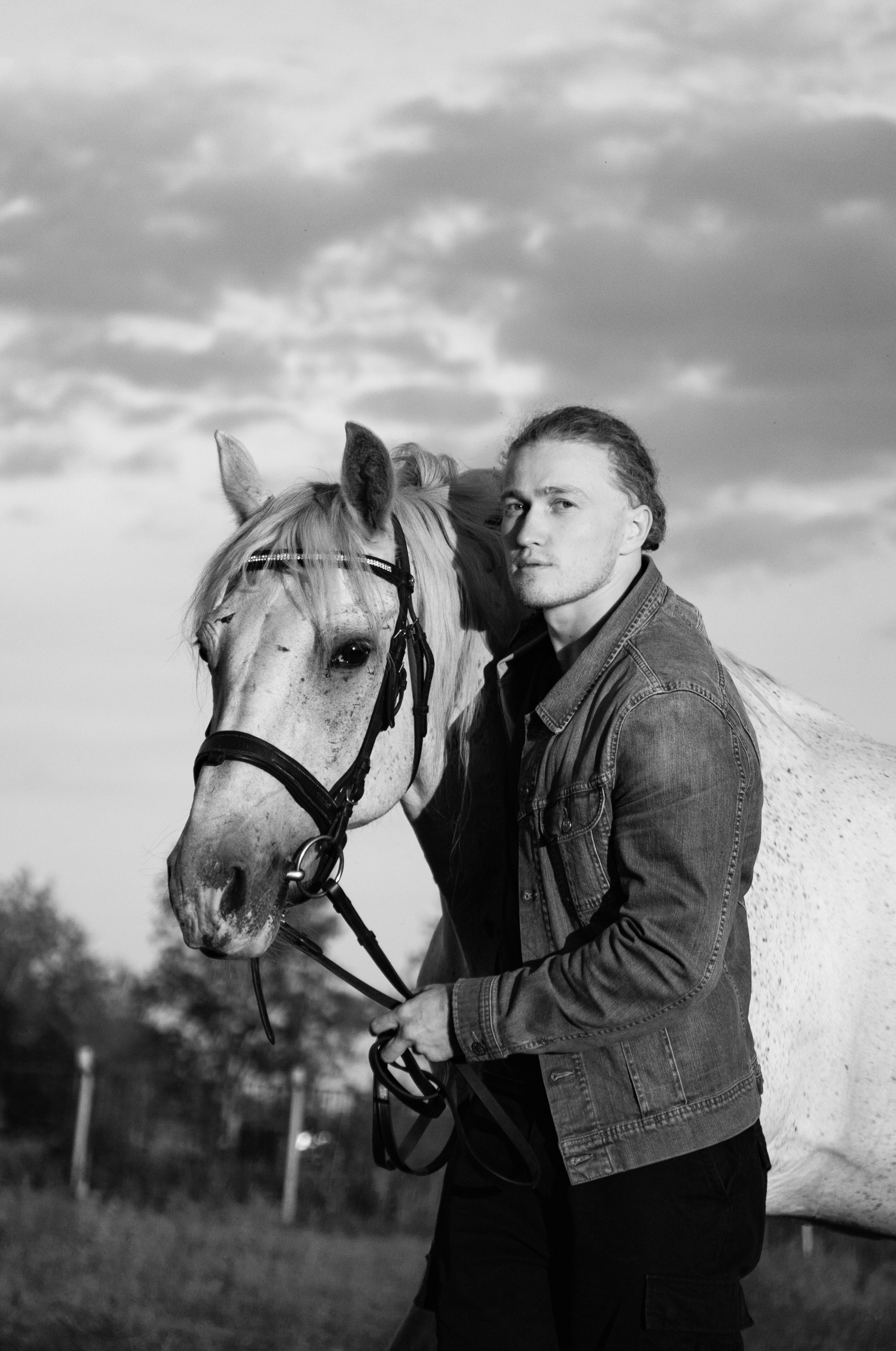 Максим и Пепел. Фотосессии с лошадьми в Москве, Новосибирске