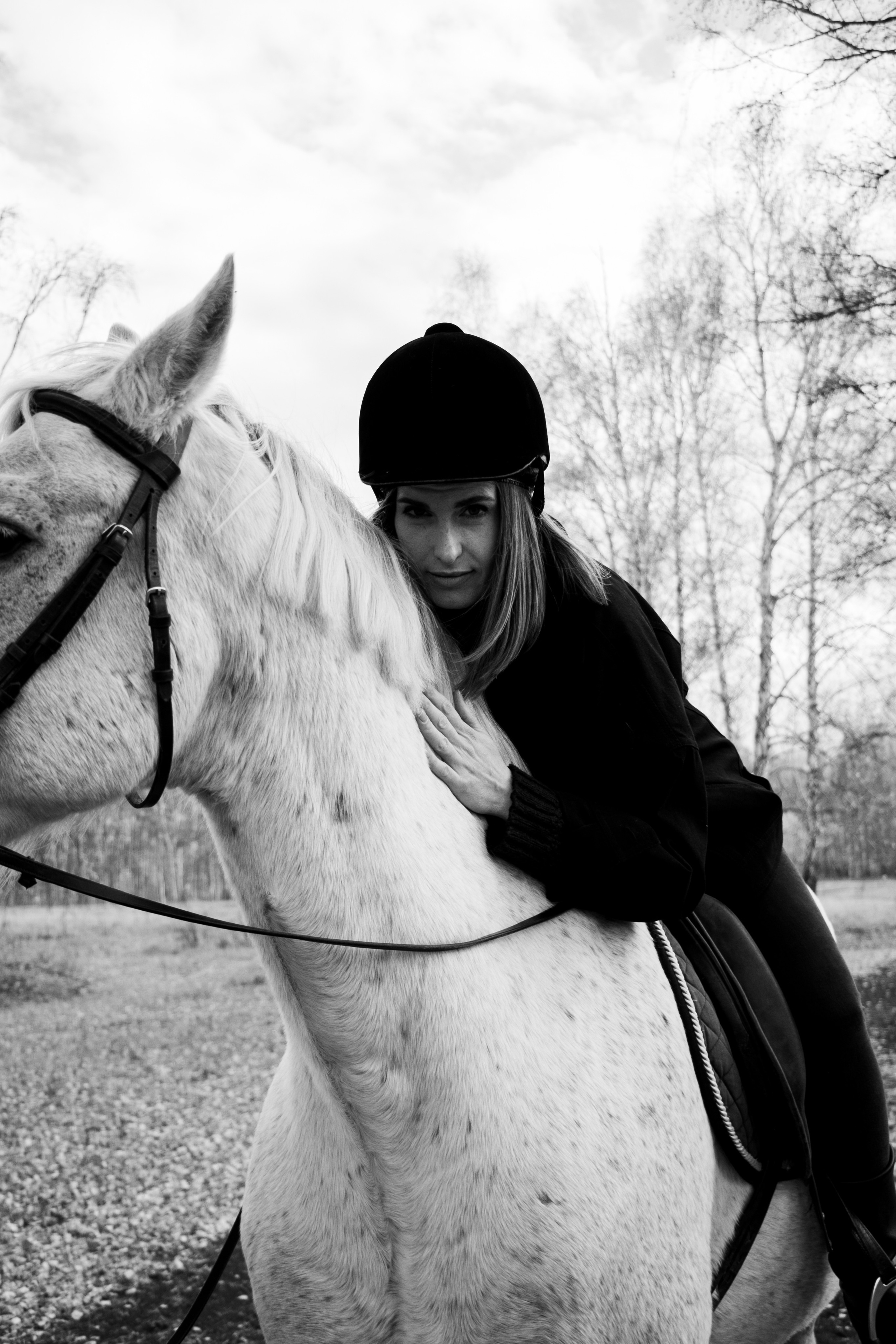 Олеся Гарченко и Пепел. Фотосессии с лошадьми в Москве, Новосибирске