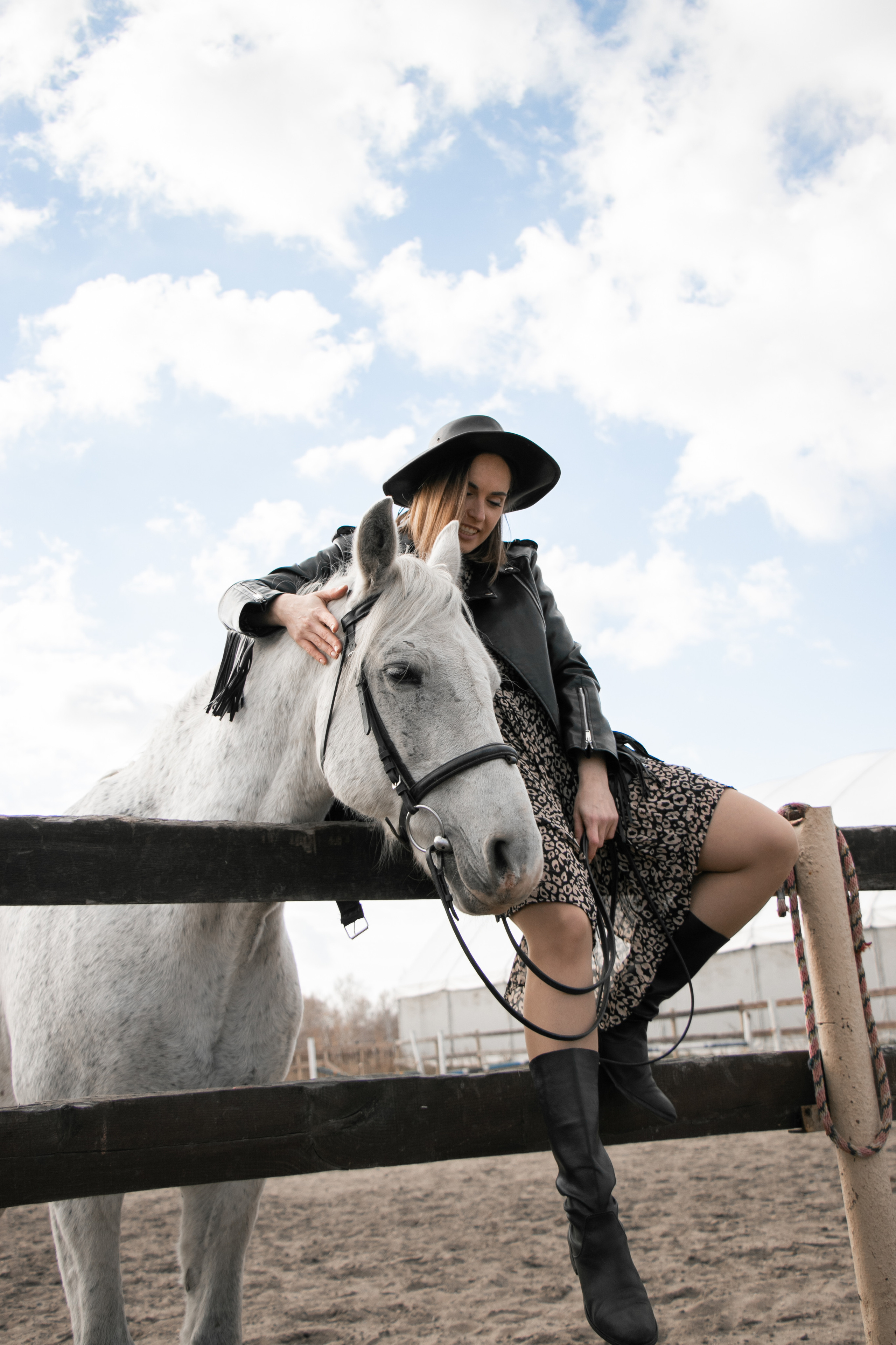 Олеся Гарченко и Пепел. Фотосессии с лошадьми в Москве, Новосибирске