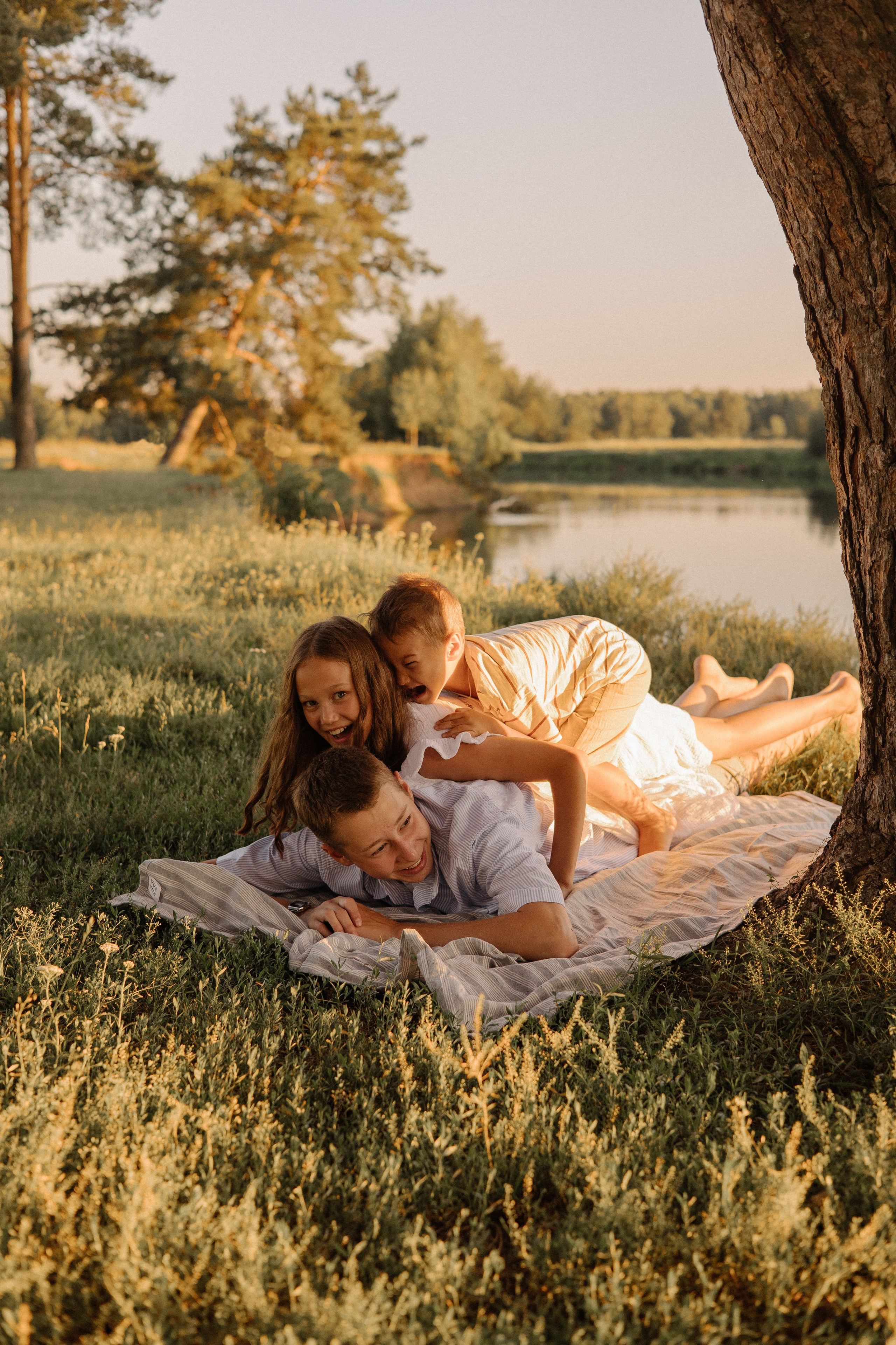 Наргиза, Давид, Диана и Демьян. Семейный фотограф Александра Тарасова