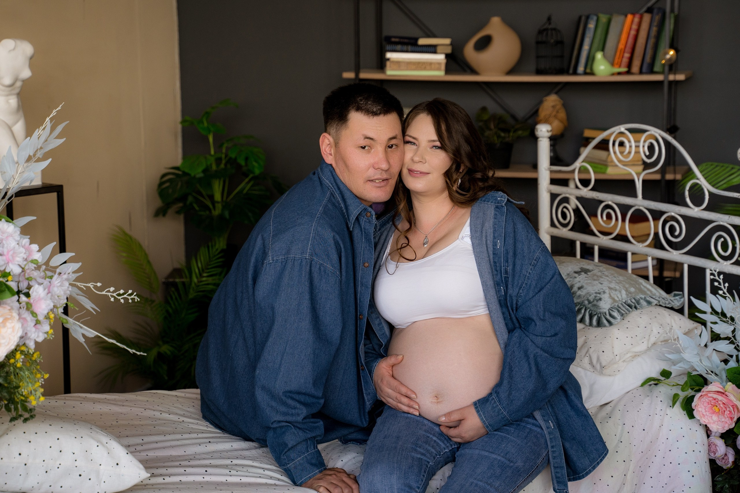 Фотосессия беременности пакет Супер люкс. Фотостудия Малина в городе Улан-Удэ. Фотограф Ирина Жарникова