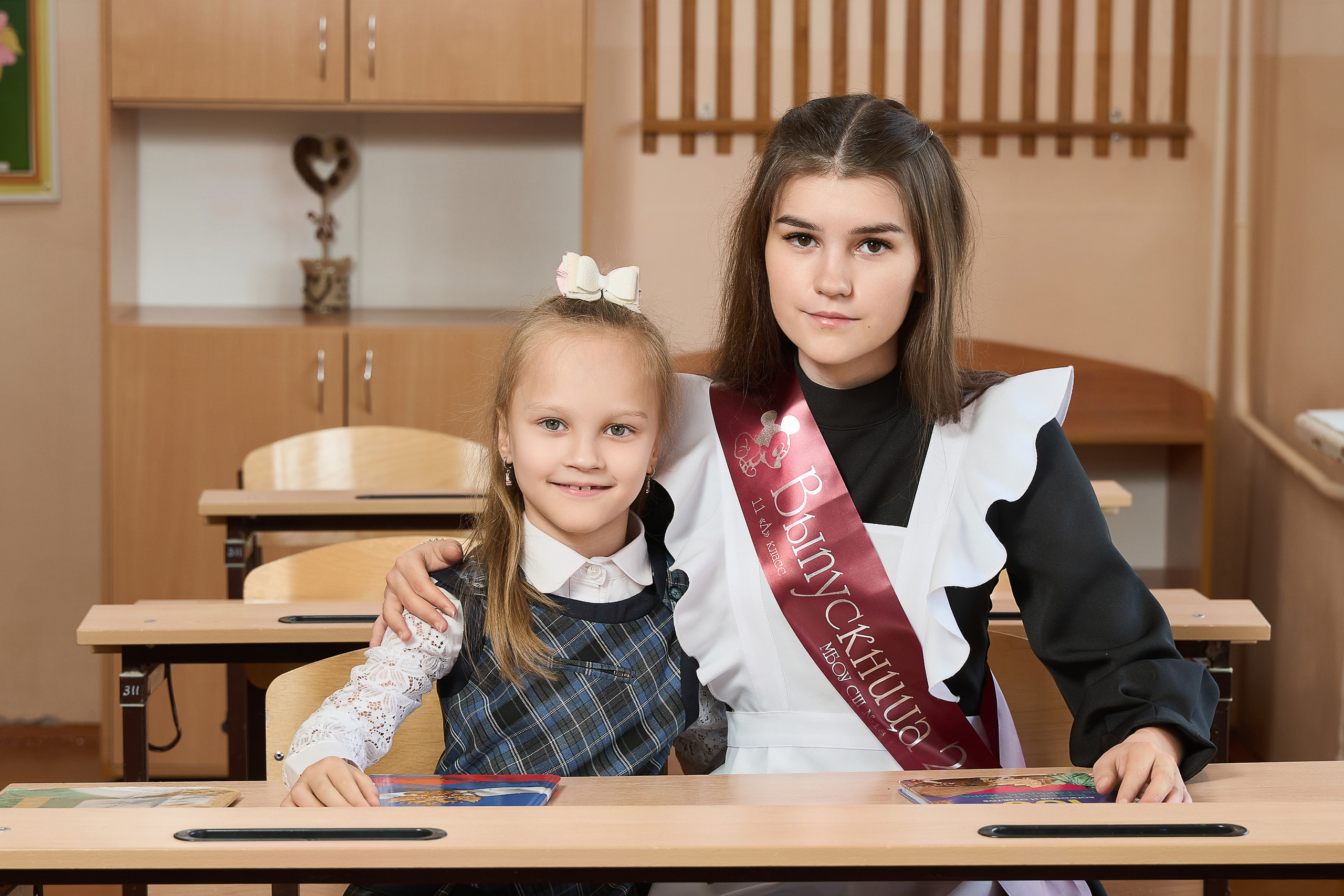Фото на Последний звонок 9, 11 класс. Школьный фотограф в Заволжье. Фотограф в Заволжье Алексей Шабалин
