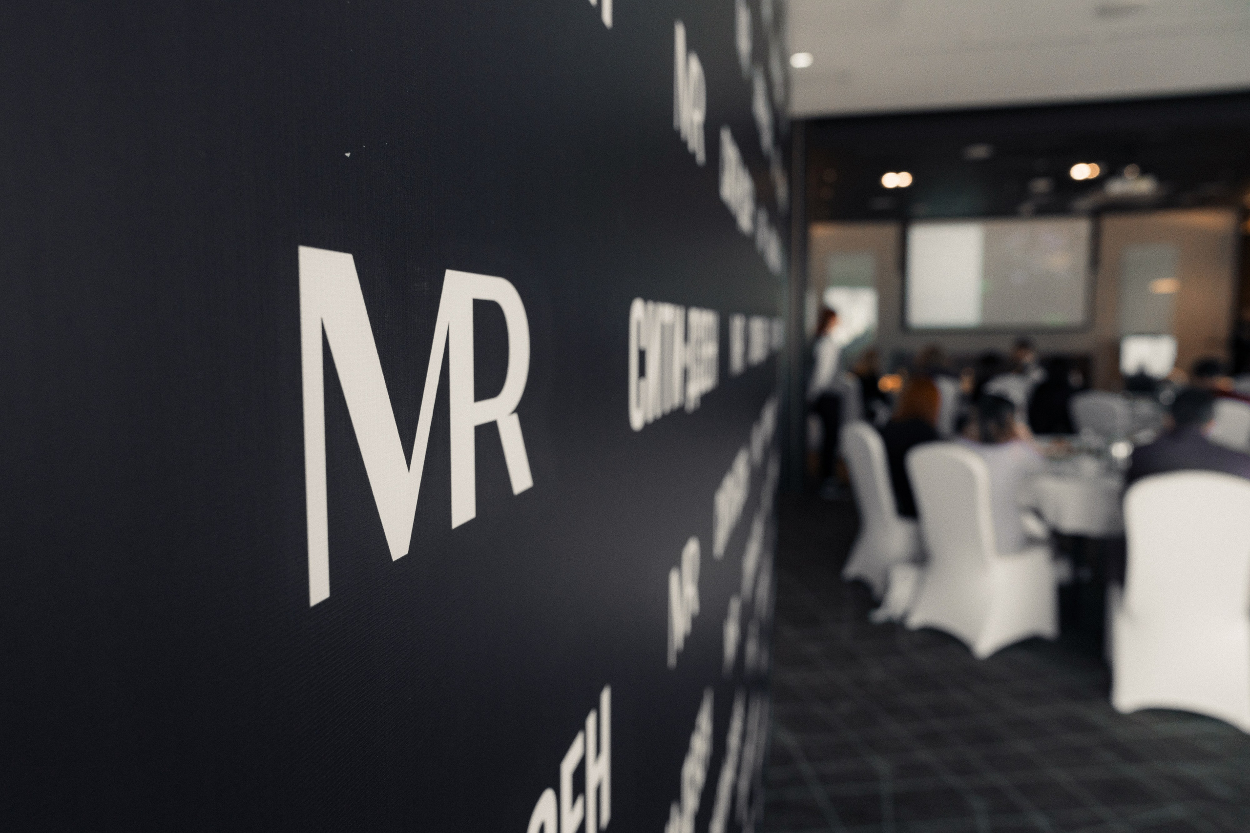 Застройщики Москвы MR (МАРРИОТ). Свадебный и репортажный фотограф в Воронеже Роман Янко