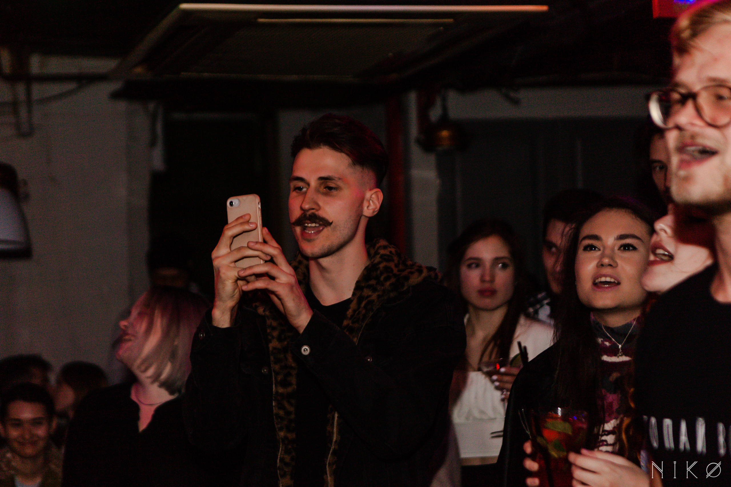 IVEMBR концерт. Фотограф Николь Фолиянц