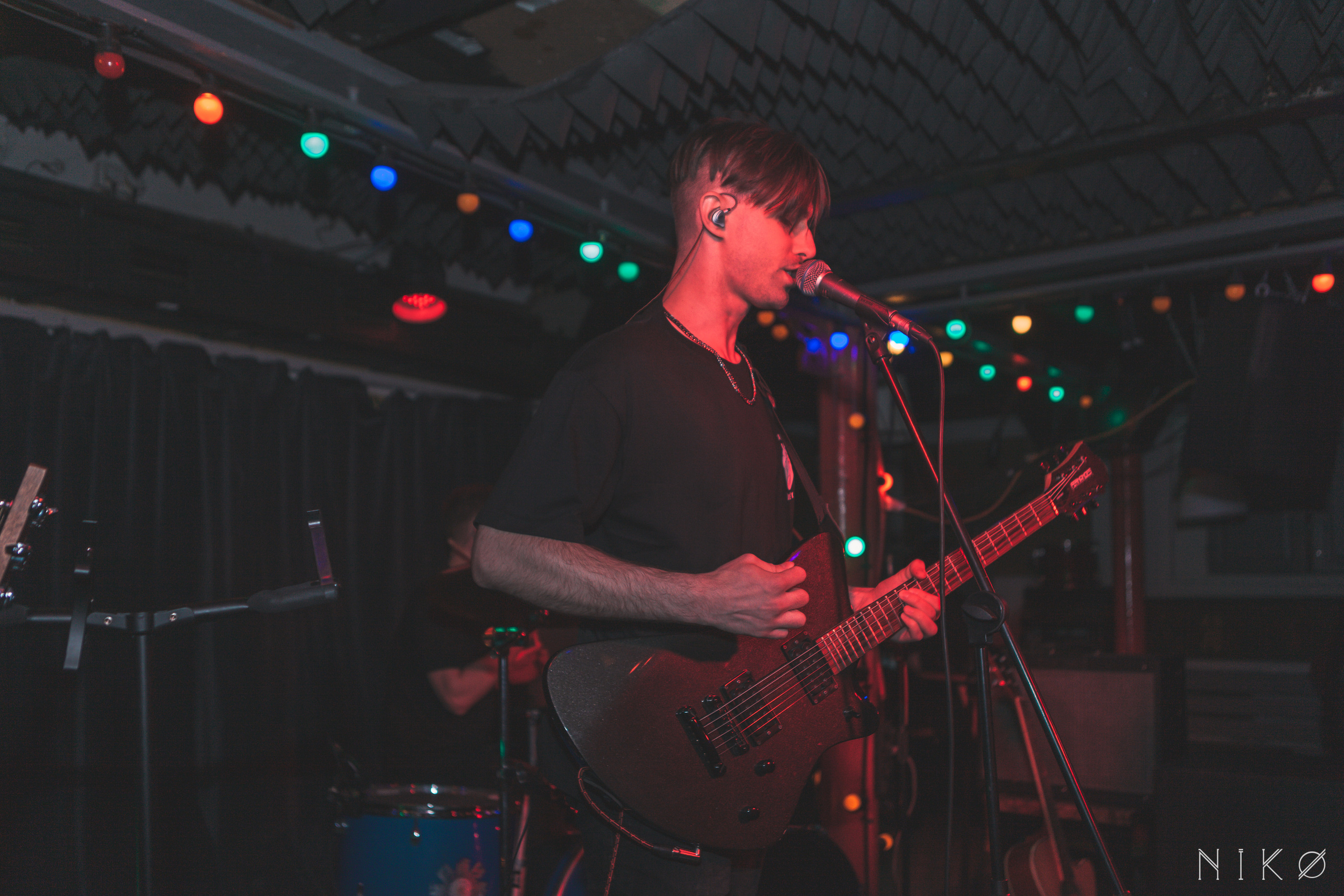 IVEMBR концерт. Фотограф Николь Фолиянц