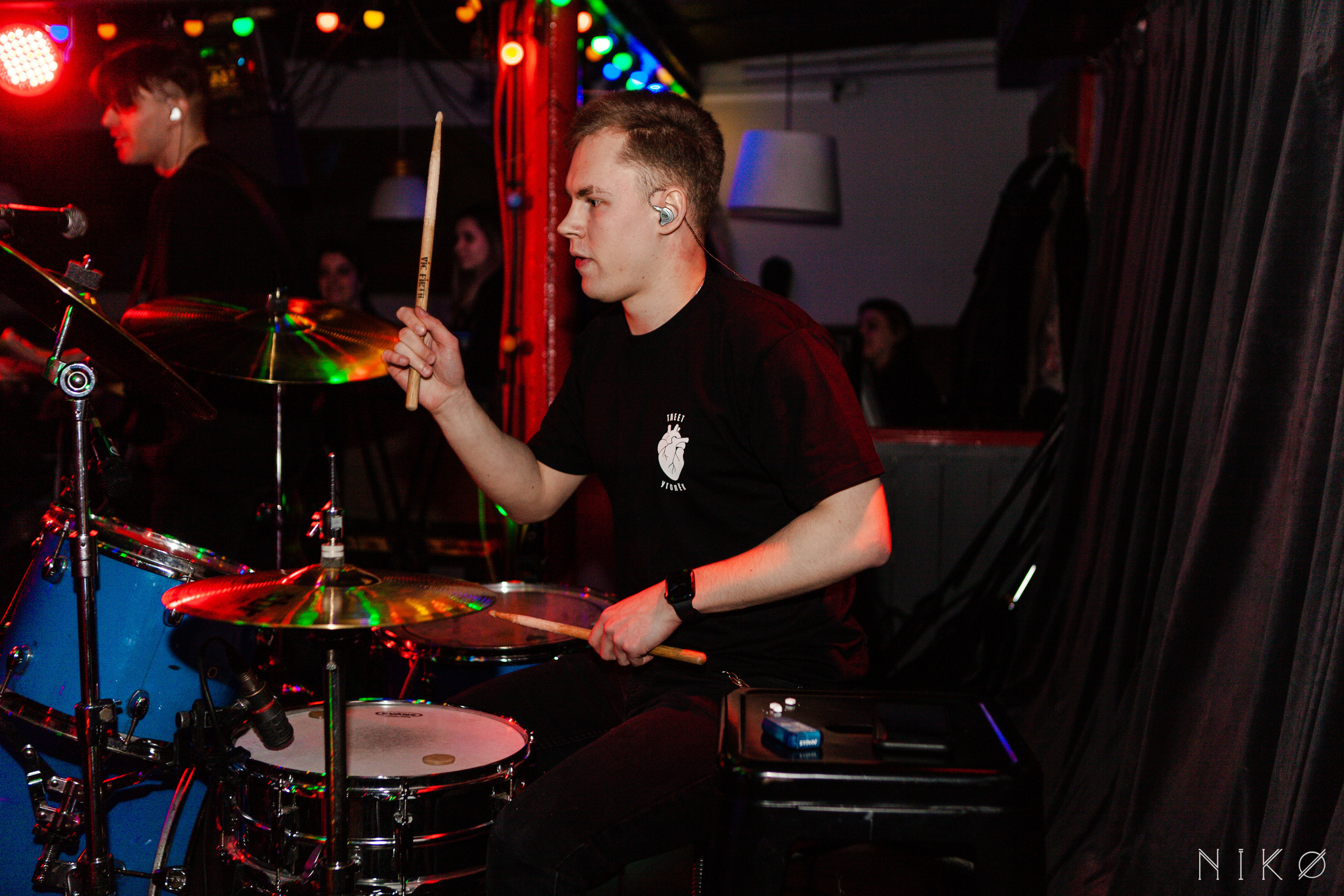 IVEMBR концерт. Фотограф Николь Фолиянц