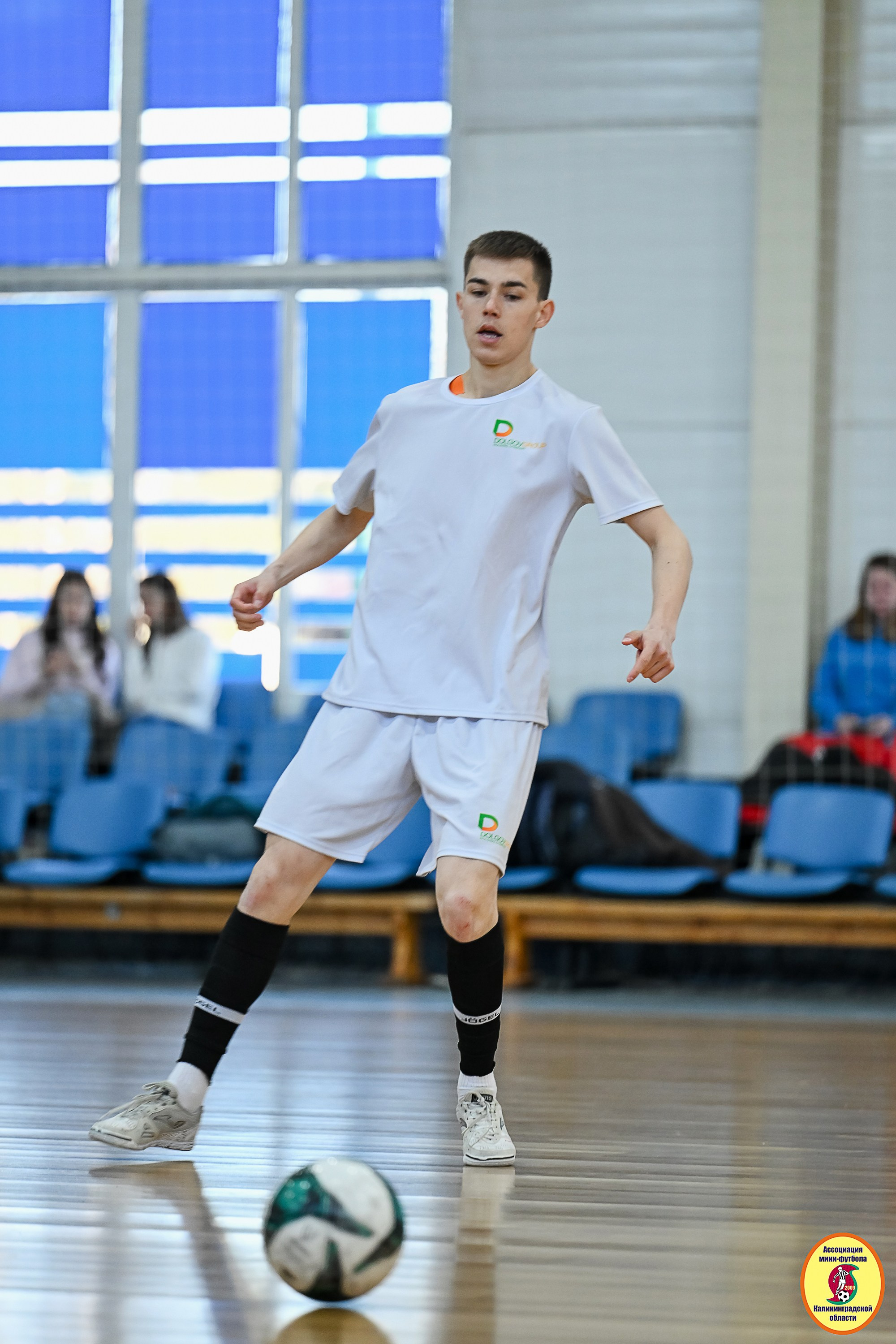 Корпоративная Бизнес Лига по футзалу — Весна 2026. VIBECITY.RU Вайб Сити Ру Фоторепортажи Фотоотчеты Калининград