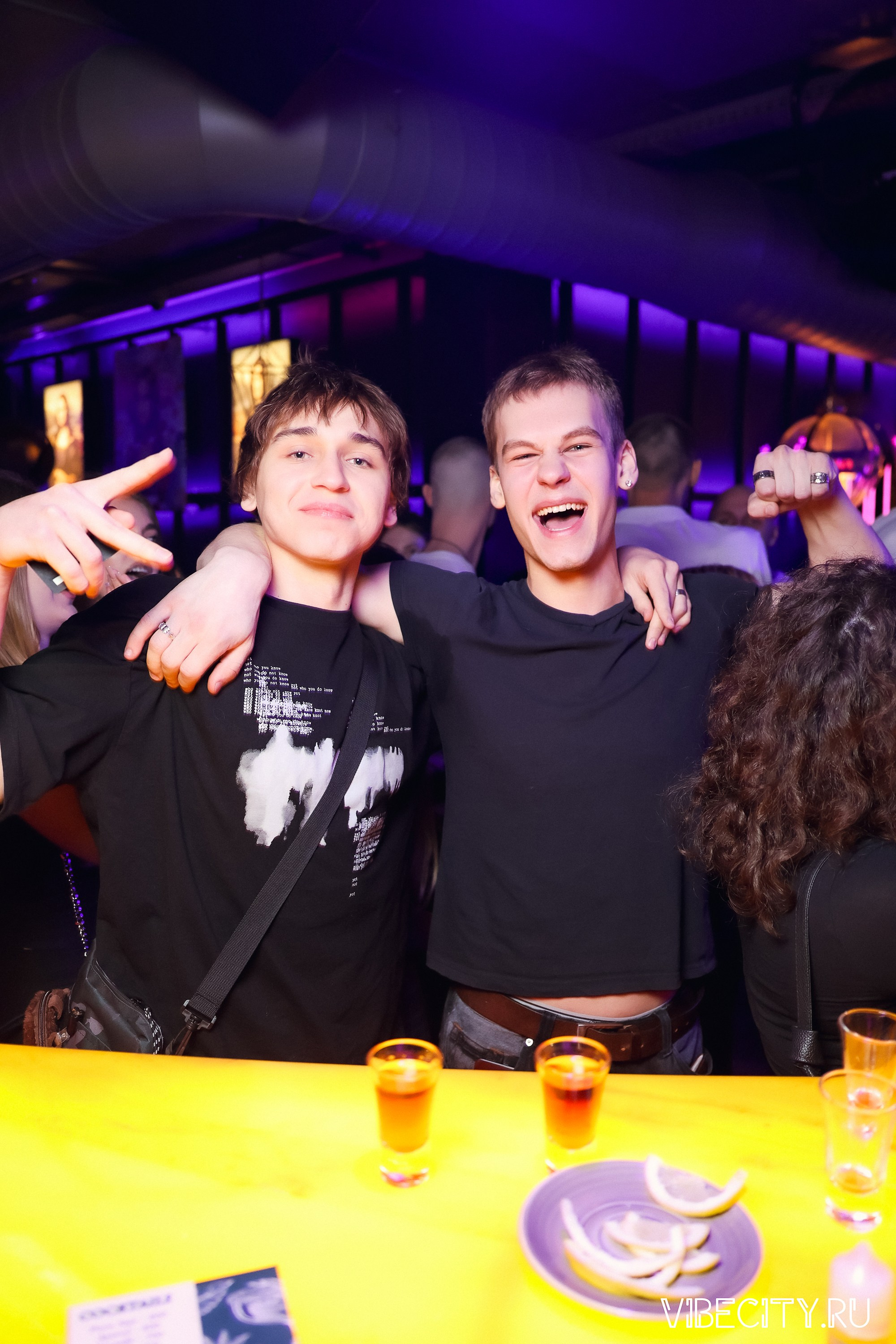 DOUBLE U. VIBECITY.RU Вайб Сити Ру Фоторепортажи Фотоотчеты Калининград