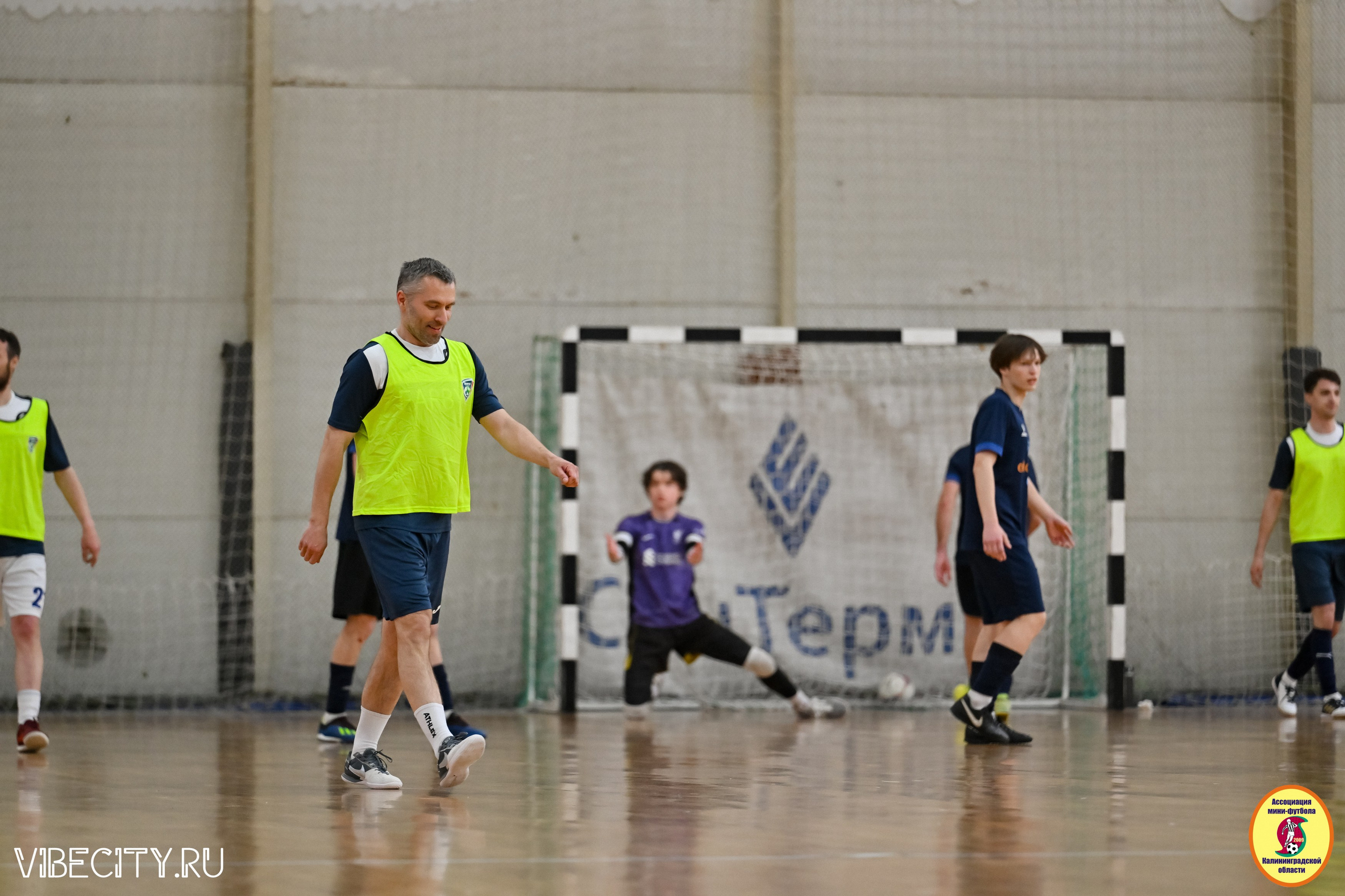 8 тур Корпоративной Бизнес-Лиги по футзалу. VIBECITY.RU Вайб Сити Ру Фоторепортажи Фотоотчеты Калининград