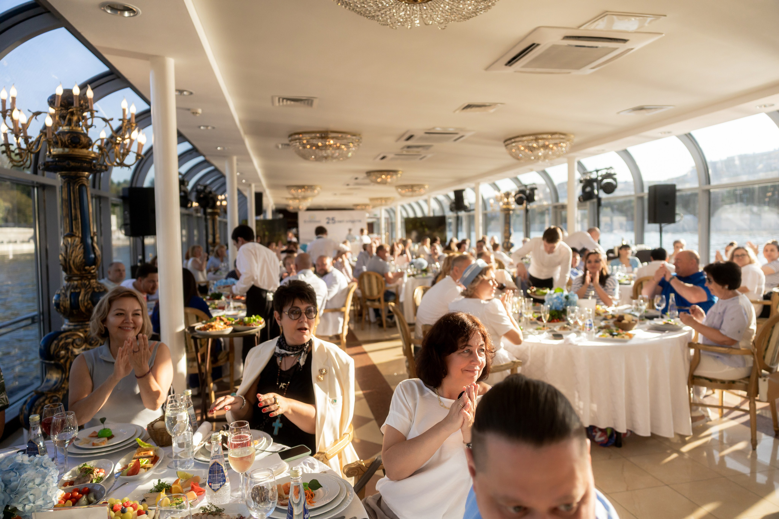 25 лет — юбилей компании Cristanual