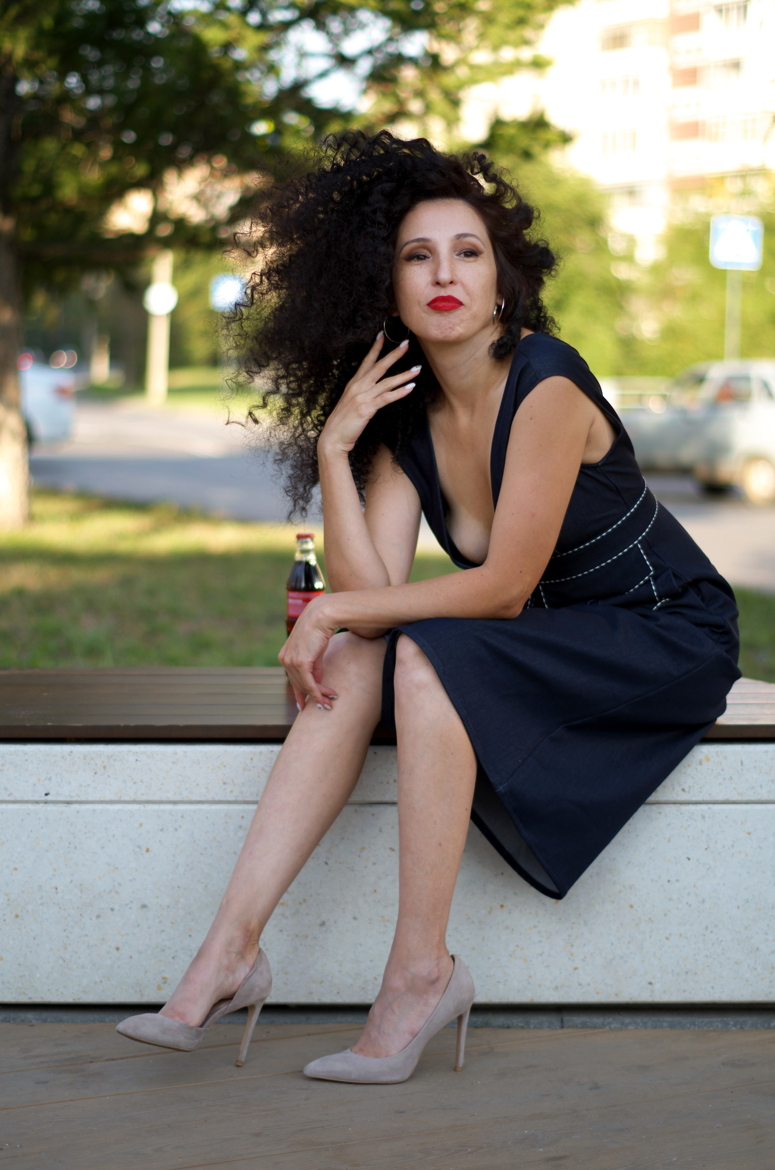 Женский портрет: стрит. Фотограф Марина Доглядная Челябинск фотосессии с лошадьми, мотоциклами