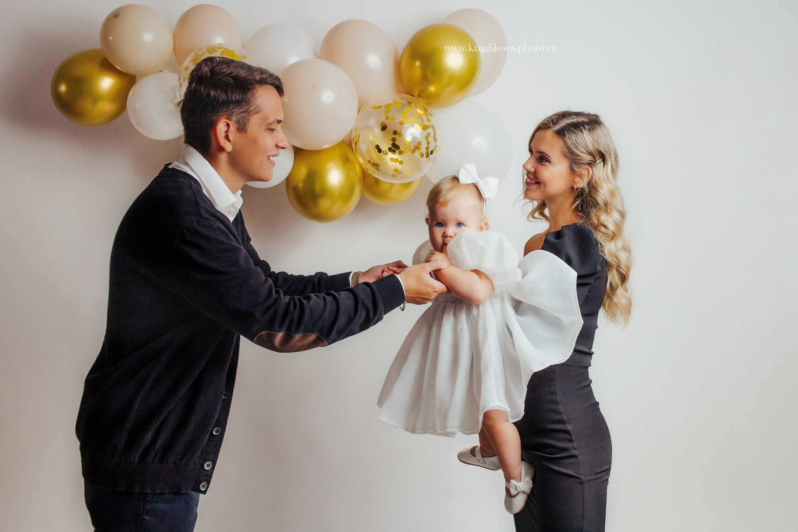 Фотосессия годика для девочки. Фотограф новорожденных и детский в Сергиевом Посаде Кругликова Юлия