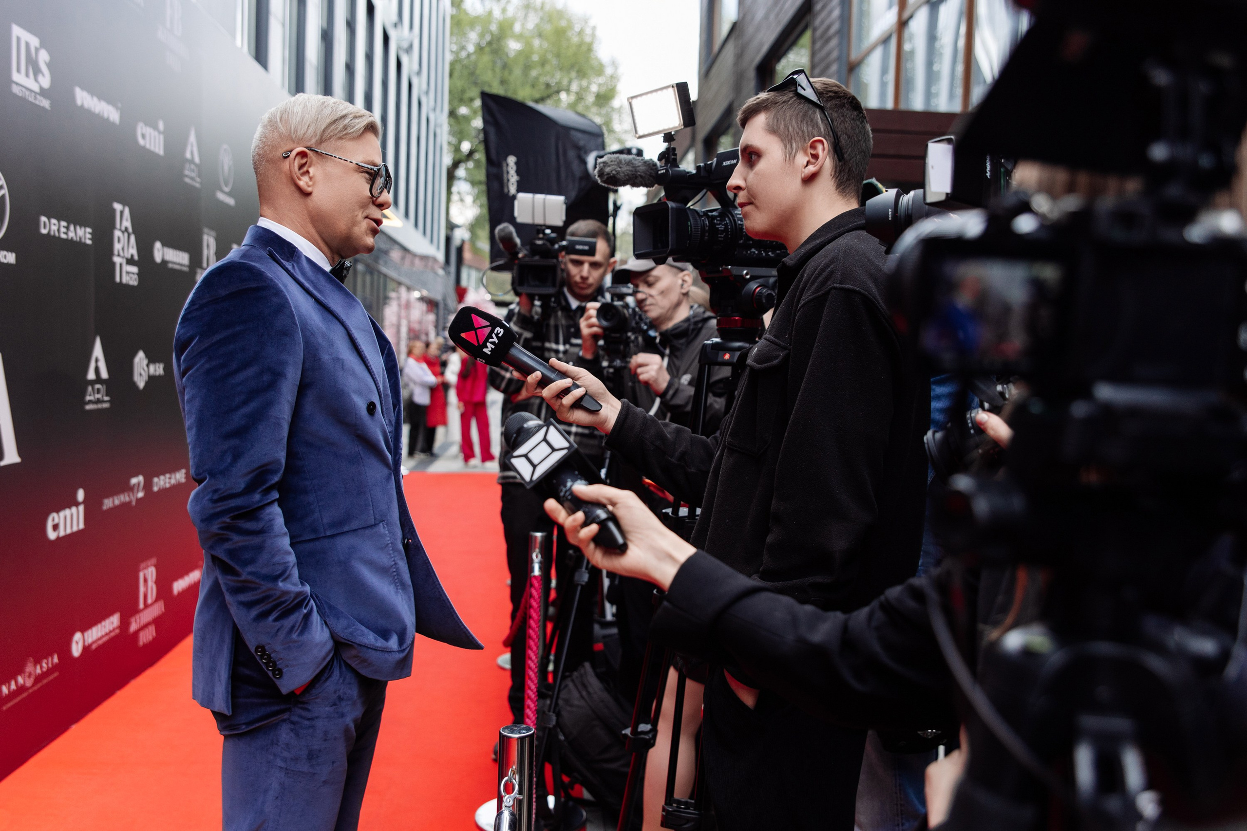 Премия глянцевого журнала FB. Репортажный фотограф. Москва. Алина Ланская