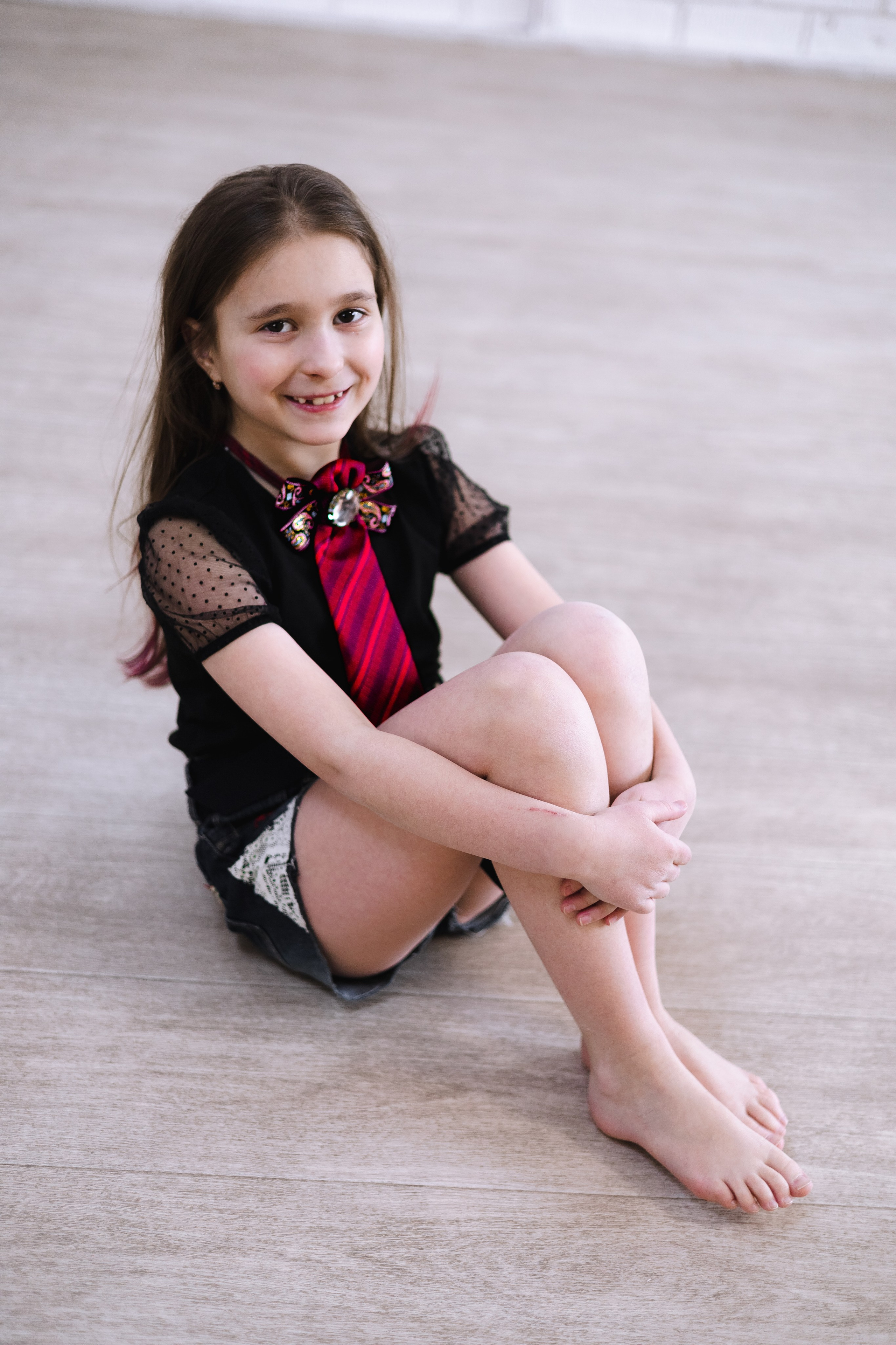 Галстук-переделка — стильное решение для оригинального образа девочки-подростка. Школа для девочек во Владивостоке — Само Совершенство