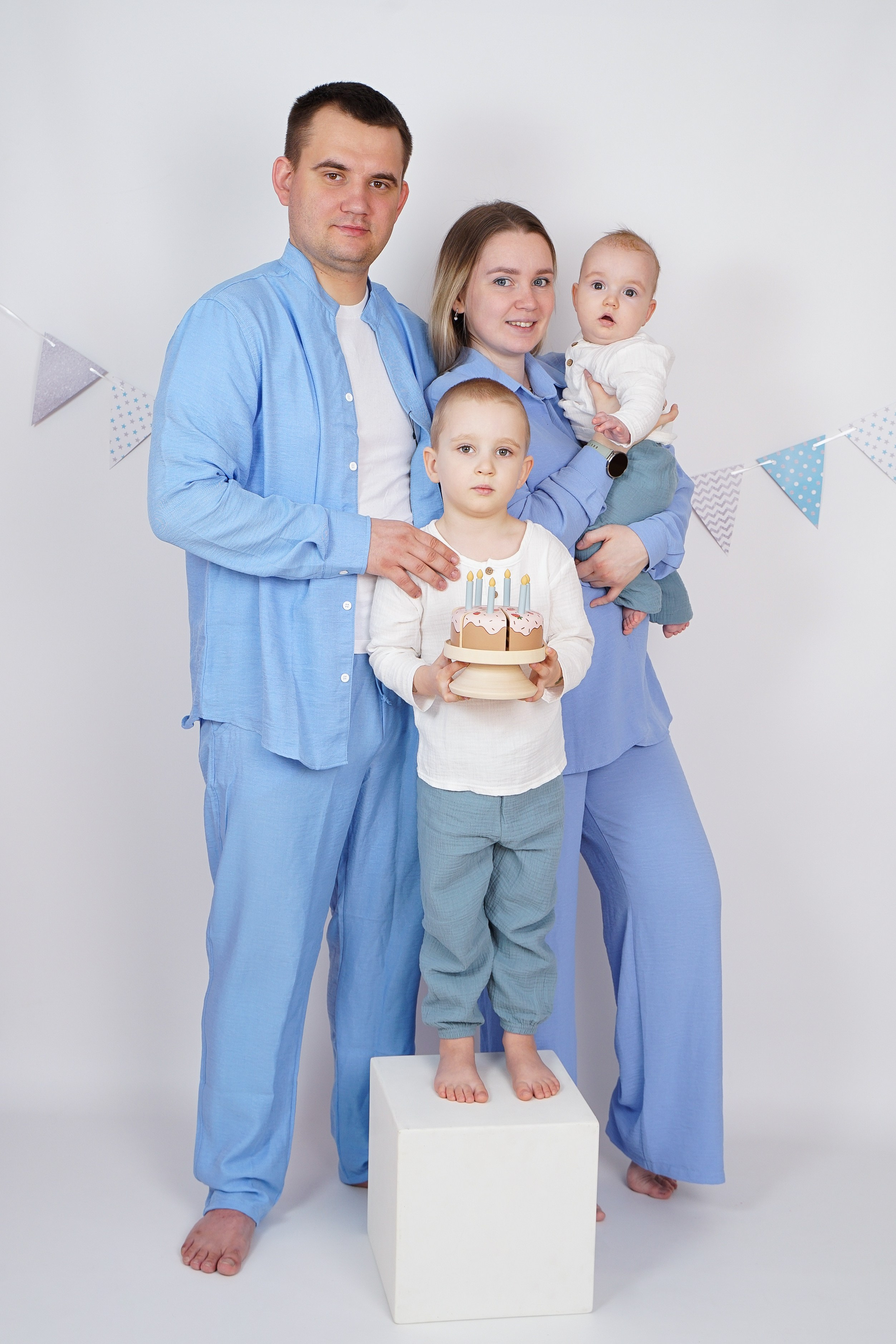 Максиму полгодика. Детская фотостудия