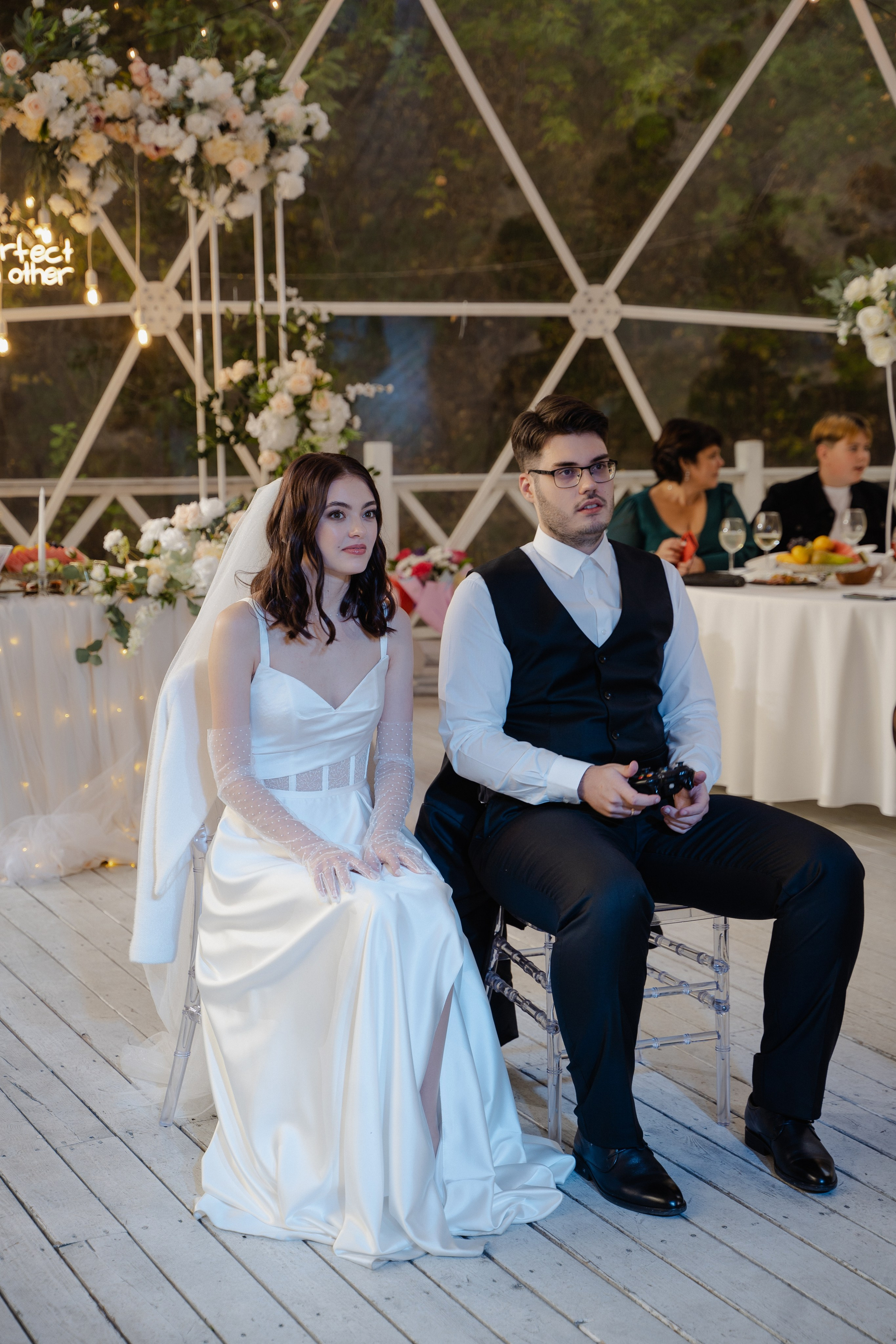 Ксения и Василий. Хвоя. Фотограф Аля Овчарова