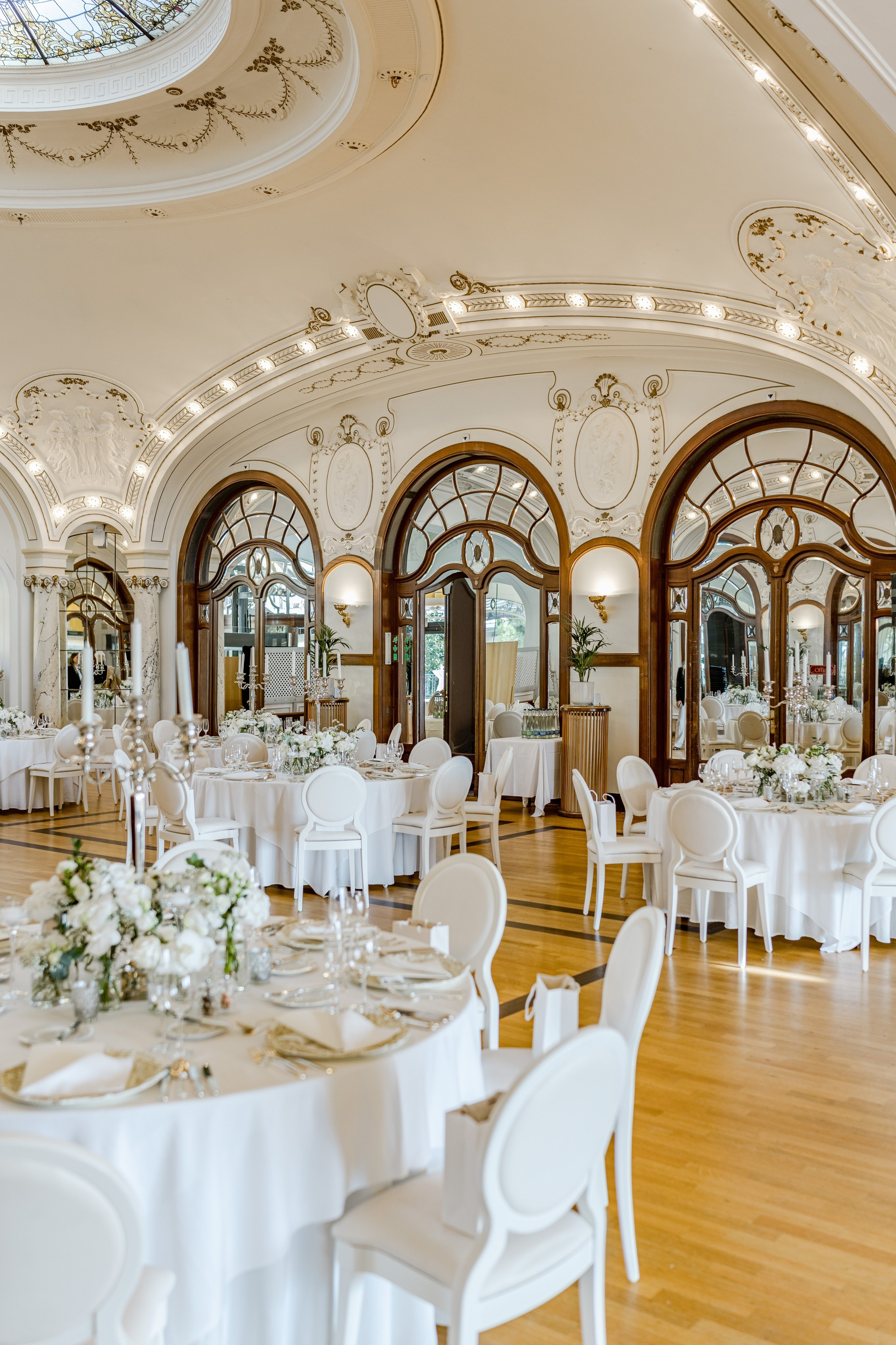 Photographie de Mariage Dans un Hôtel de Luxe Le Montreux Palace