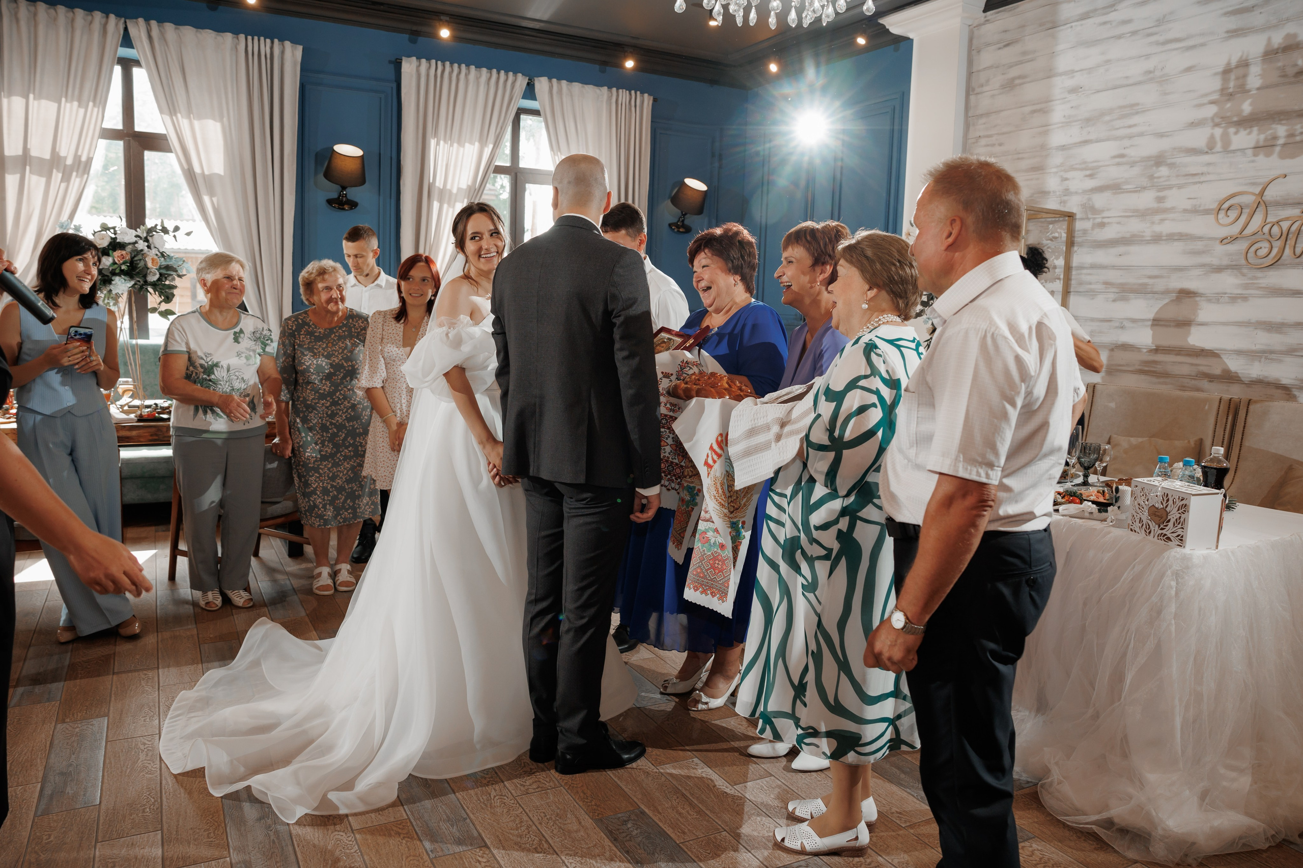 Полина и Дмитрий, загородный клуб «Барин», ЗАГС в г. Пушкино. Свадебный и репортажный фотограф (Москва, Королев и другие)