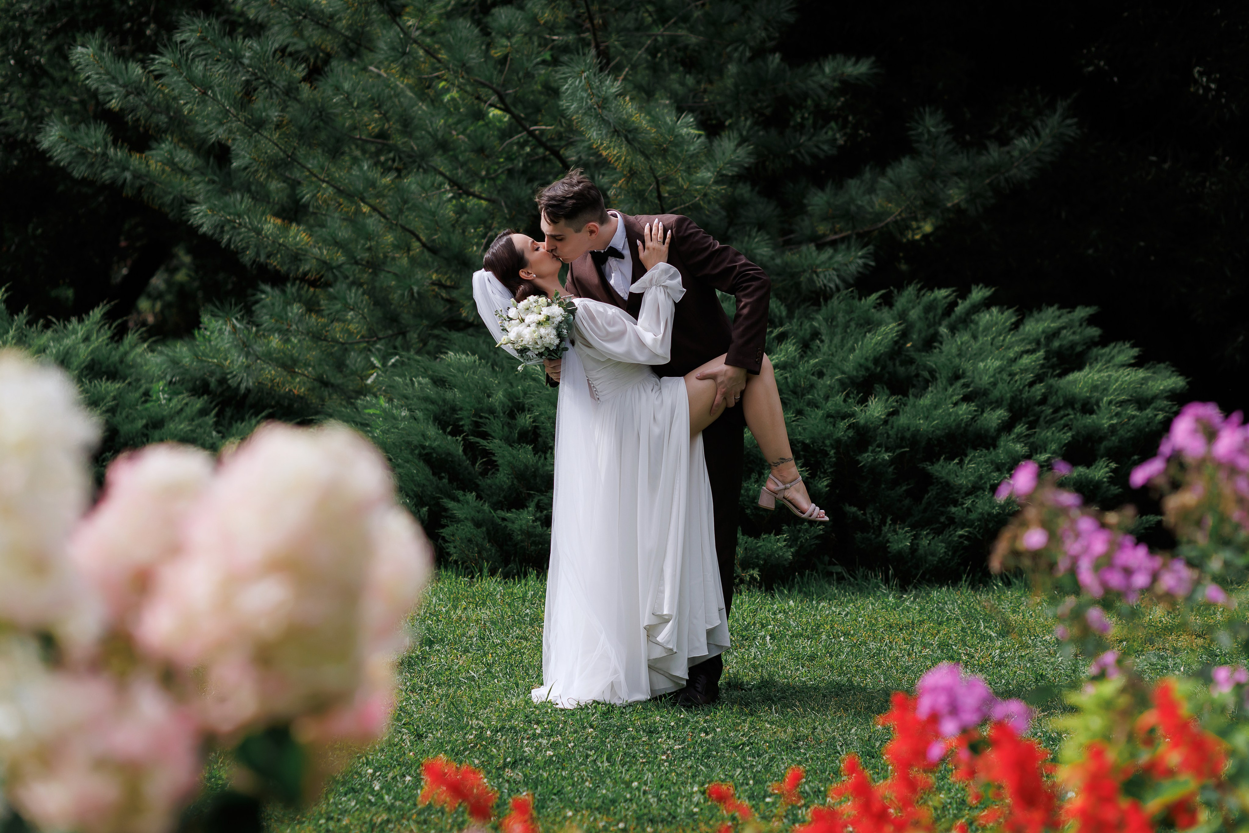 Екатерина и Денис. Свадебный фотограф в Омске Яна Савина