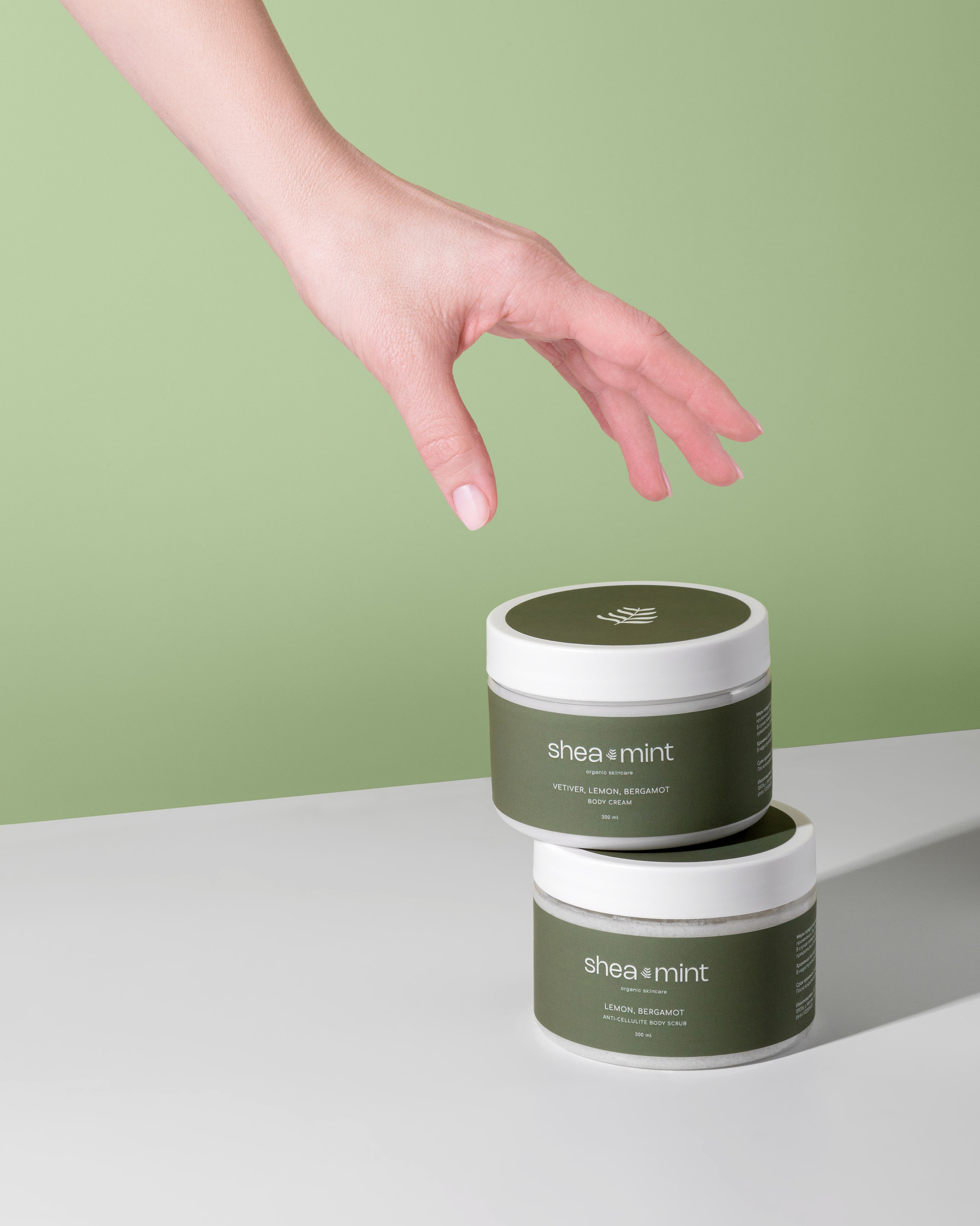 Крем и скраб для тела.