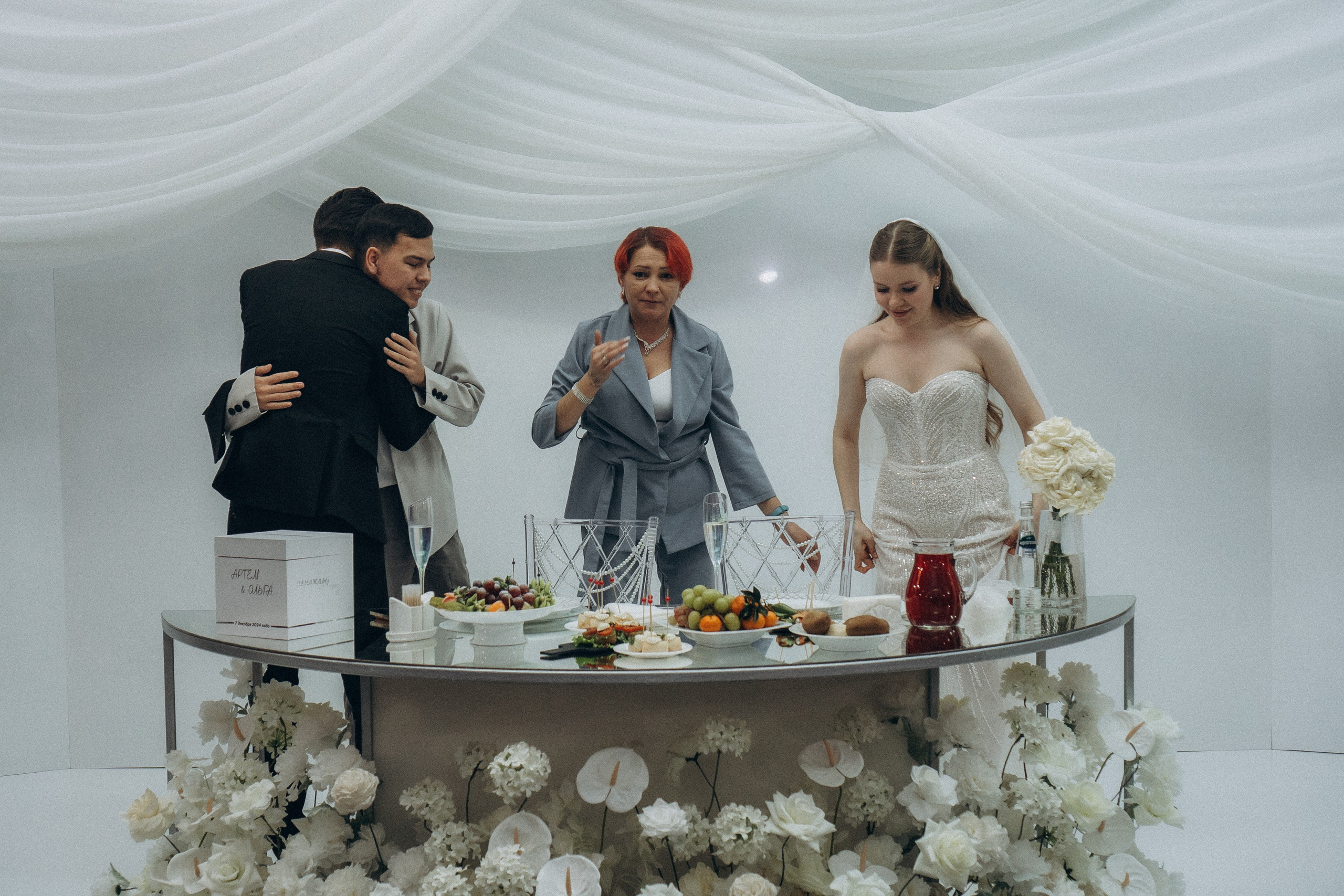 СЬЕМКА СВАДЕБНОГО БАНКЕТА (СНЯТО В СИБИРЕ В НИЖНЕВАРТОВСКЕ). Профессиональный фотограф, Санкт-Петербург — Виктория Богомолова