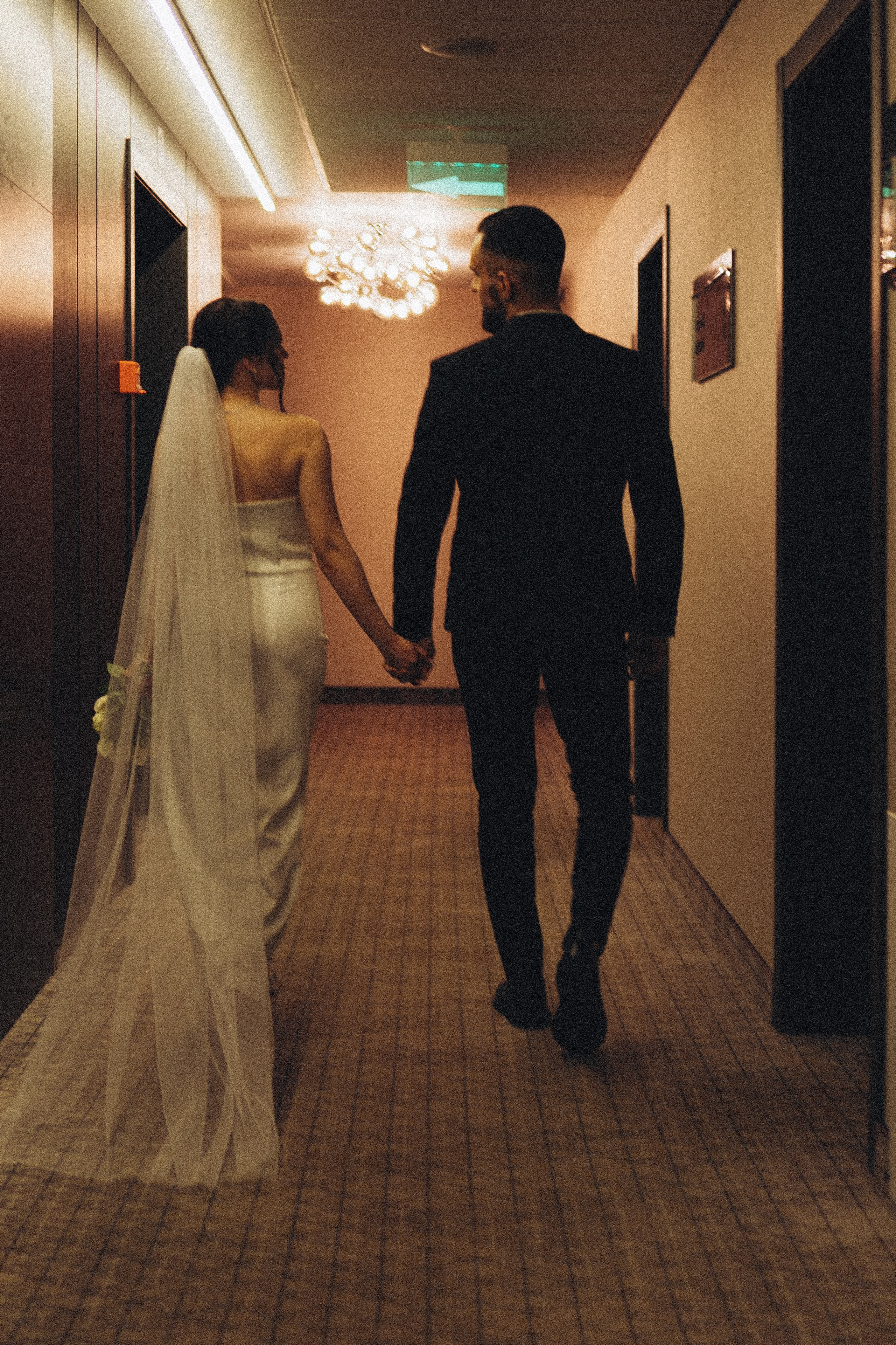 СВАДЕБНАЯ СЬЕМКА СБОРОВ ЖЕНИХА И НЕВЕСТЫ В ОТЕЛЕ И ТАКЖЕ ФОТОСЕССИИЯ В ОТЕЛЕЕ МЕГАПОЛИС БРЯНСК. Профессиональный фотограф, Санкт-Петербург — Виктория Богомолова