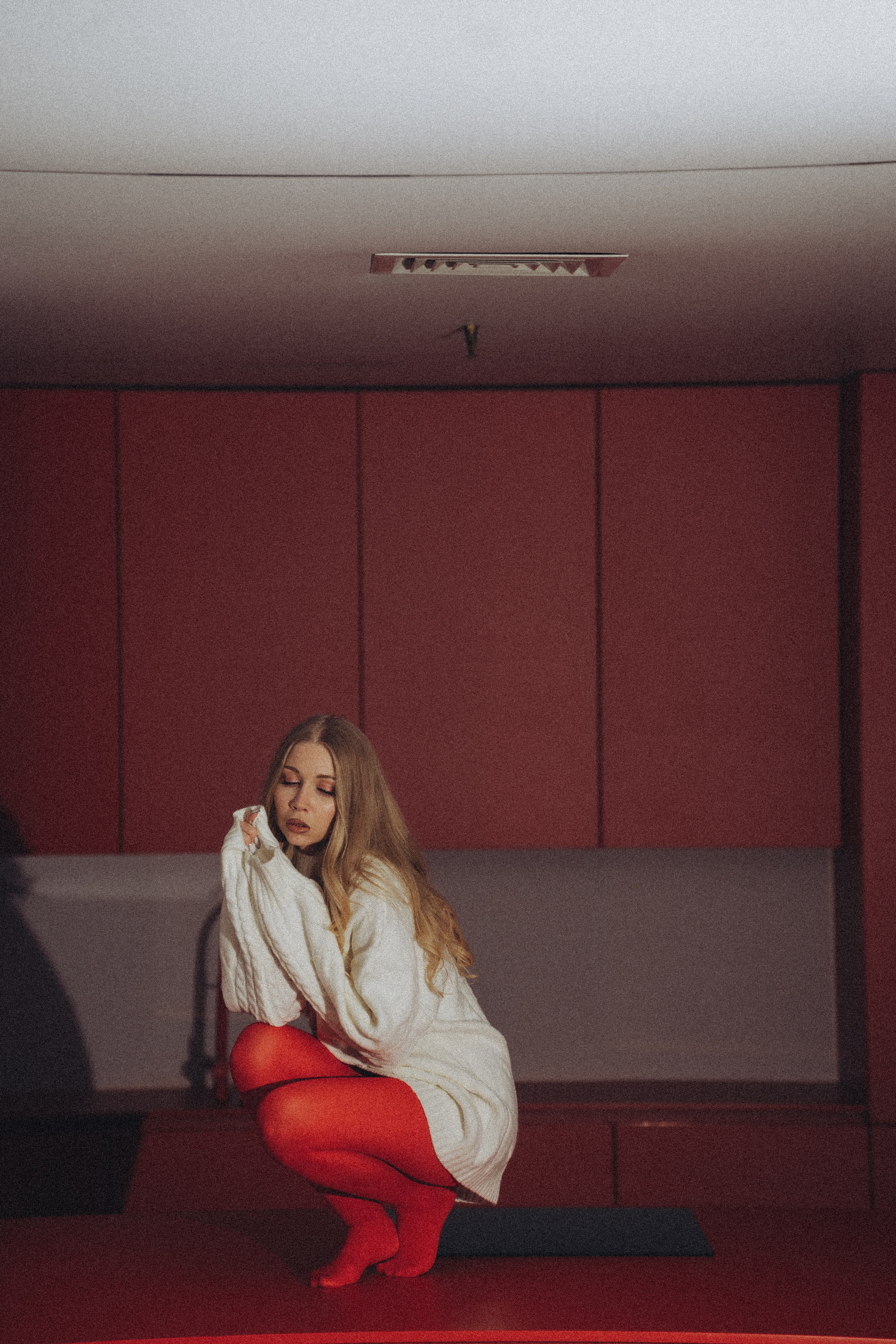 ФОТОСЕССИЯ К НОВОМУ ГОДУ В СТУДИИ С ЕЛОЧКОЙ КРАСИВЫЙ ОБРАЗ. Профессиональный фотограф, Санкт-Петербург — Виктория Богомолова