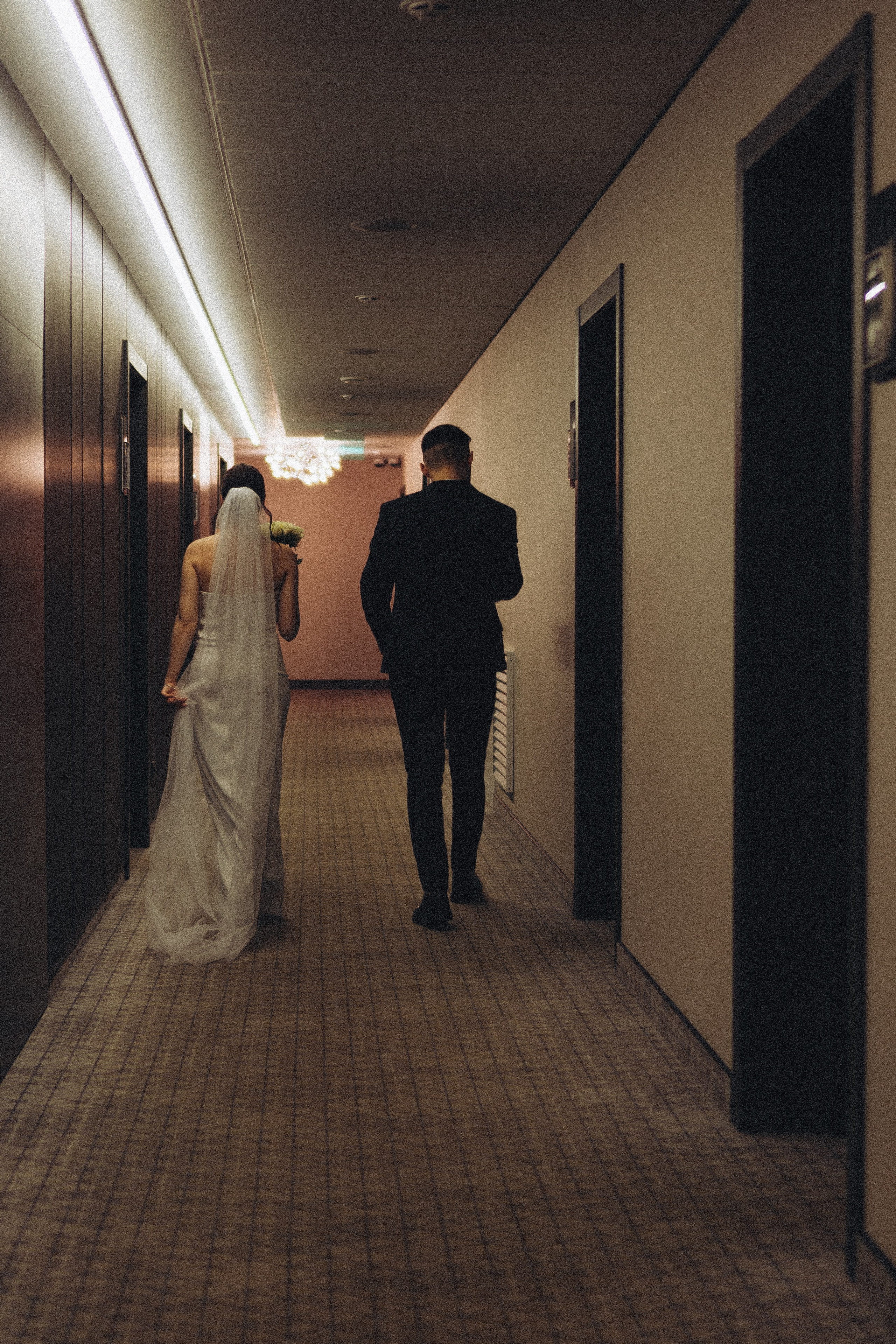 СВАДЕБНАЯ СЬЕМКА СБОРОВ ЖЕНИХА И НЕВЕСТЫ В ОТЕЛЕ И ТАКЖЕ ФОТОСЕССИИЯ В ОТЕЛЕЕ МЕГАПОЛИС БРЯНСК. Профессиональный фотограф, Санкт-Петербург — Виктория Богомолова