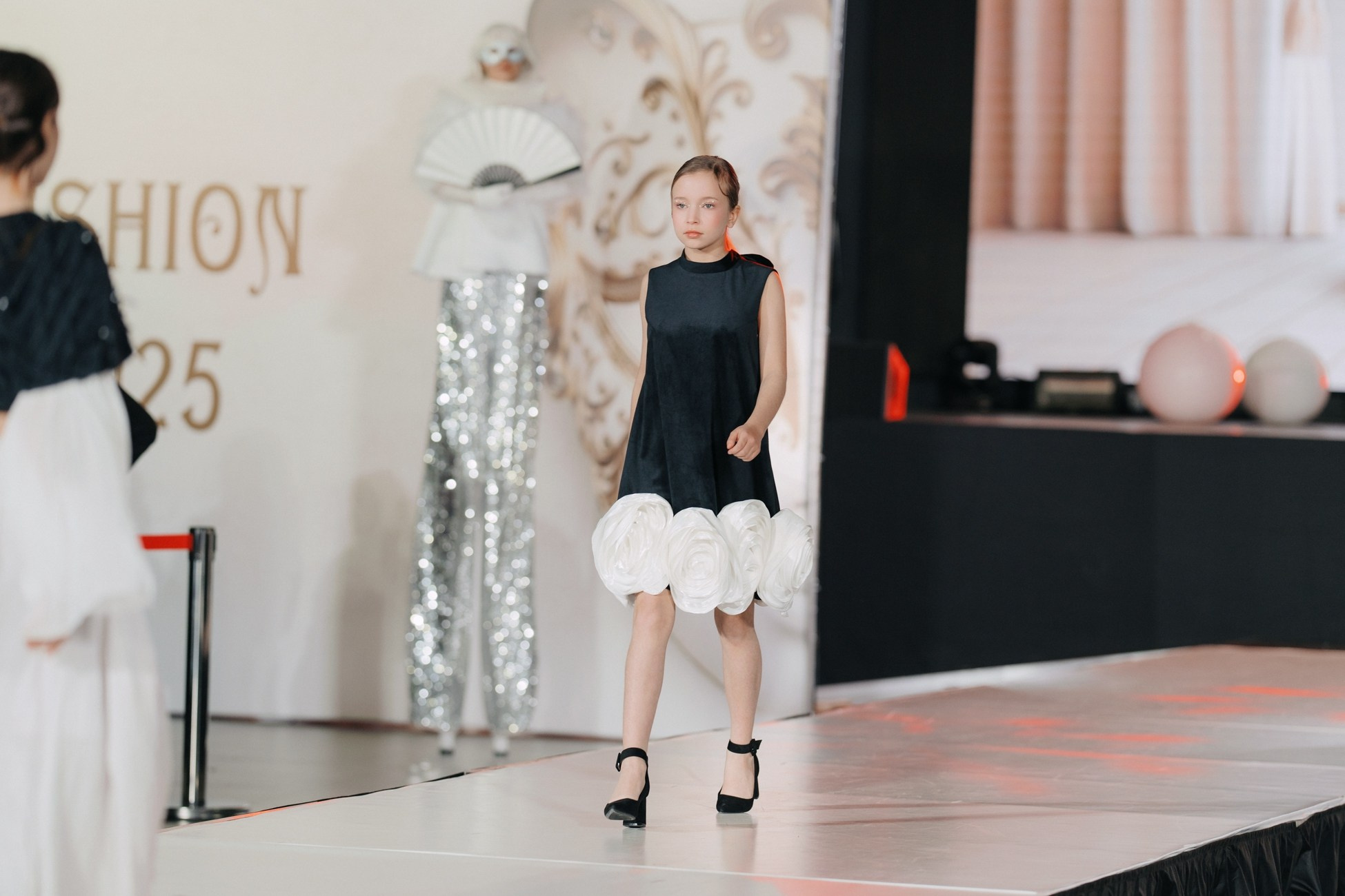 Kids Fashion Week. Annyshka