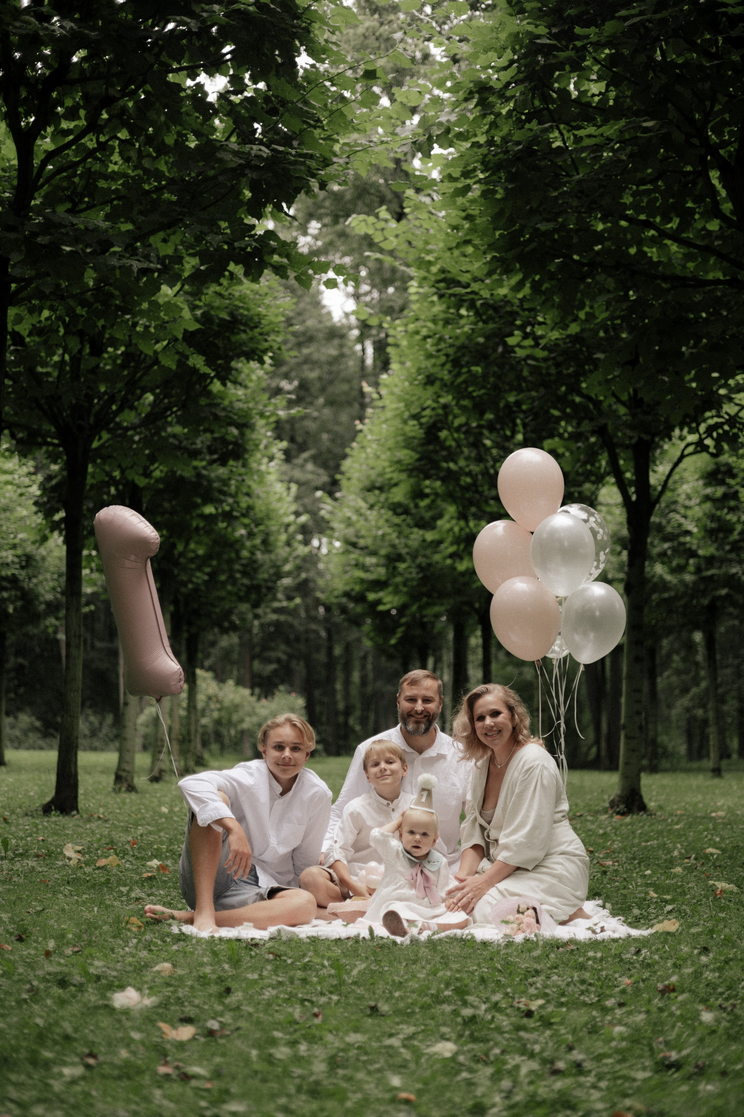 Семейная фотосессия в Оставьевском парке. Свадебный и портретный фотограф в Москве Анастасия Масюк
