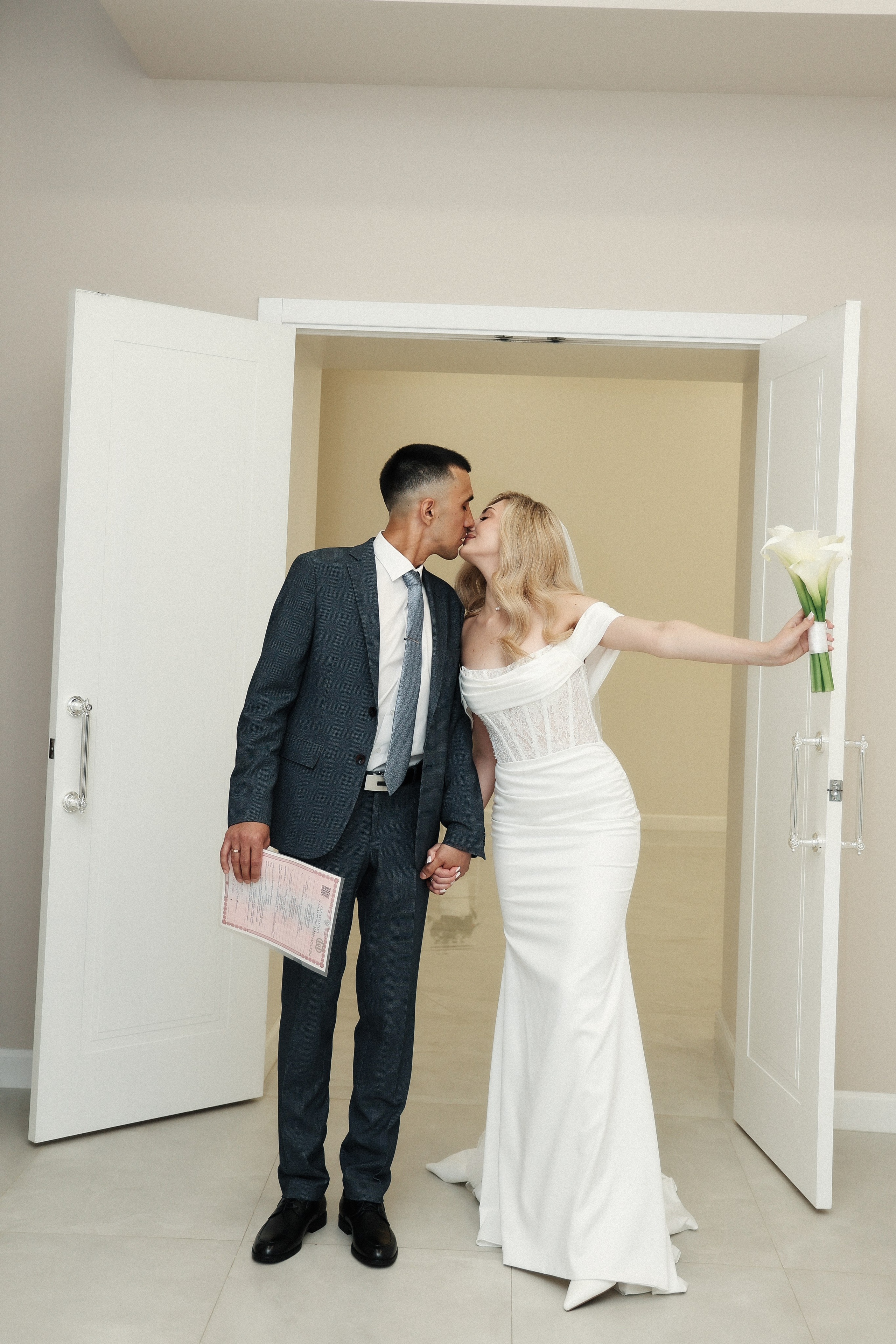 В. + А. Таганский ЗАГС + Movenpick Taganskaya. Семейный и lovestory фотограф в Москве Светлана Коняхина