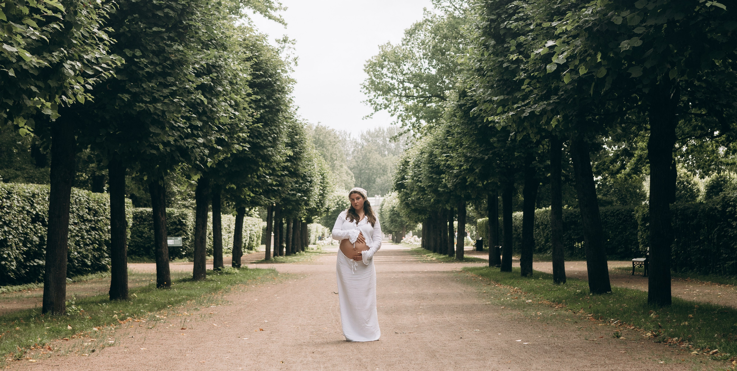 Беременная фотосессия в Кусково. Семейный, ньюборн фотограф, фотограф на роды в Москве, Виктория Тюльдюкова