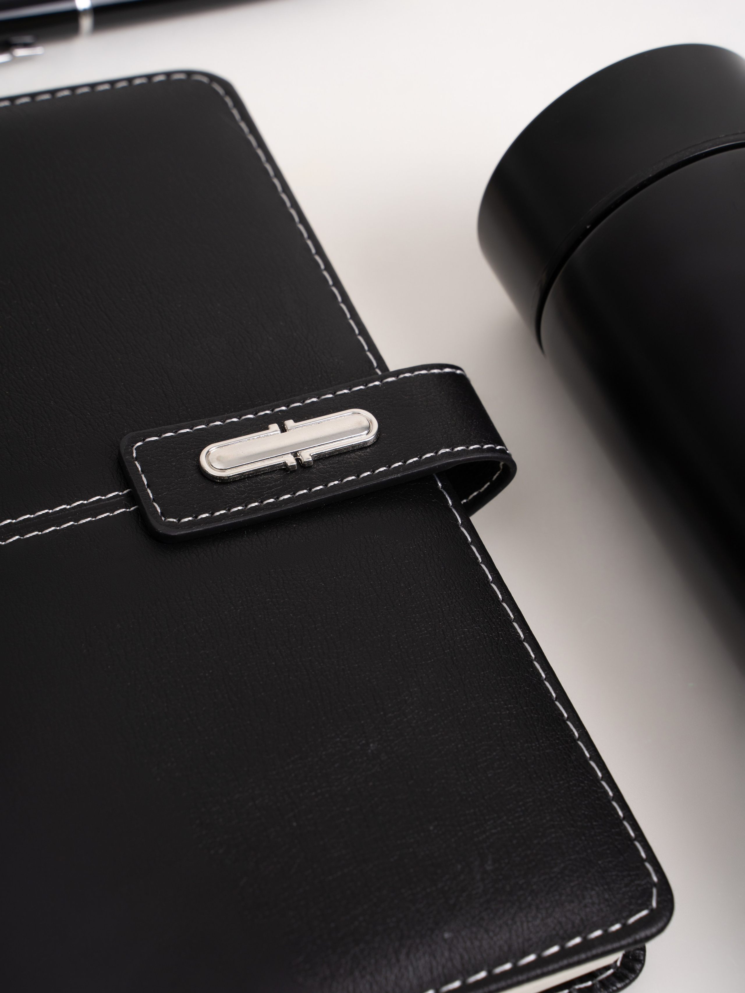 На белом фоне для каталогов. Фотограф и видеограф в Тольятти, Самаре Дёмина Мария