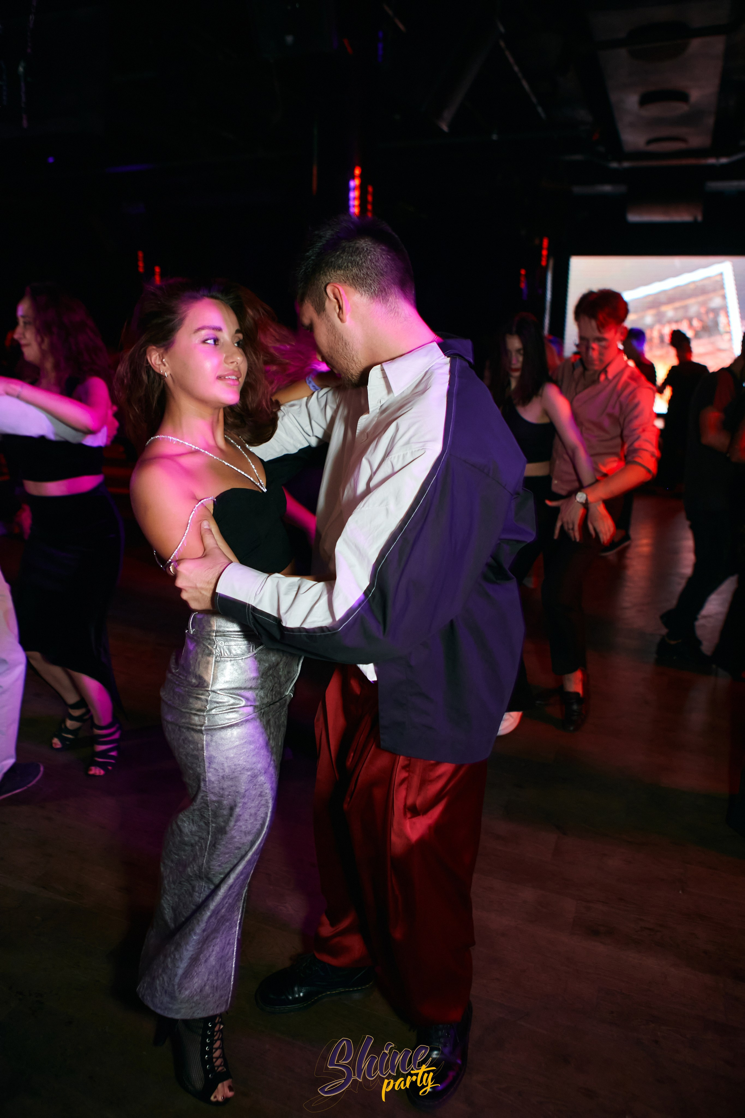 Shine party bachata. Свадебный фотограф