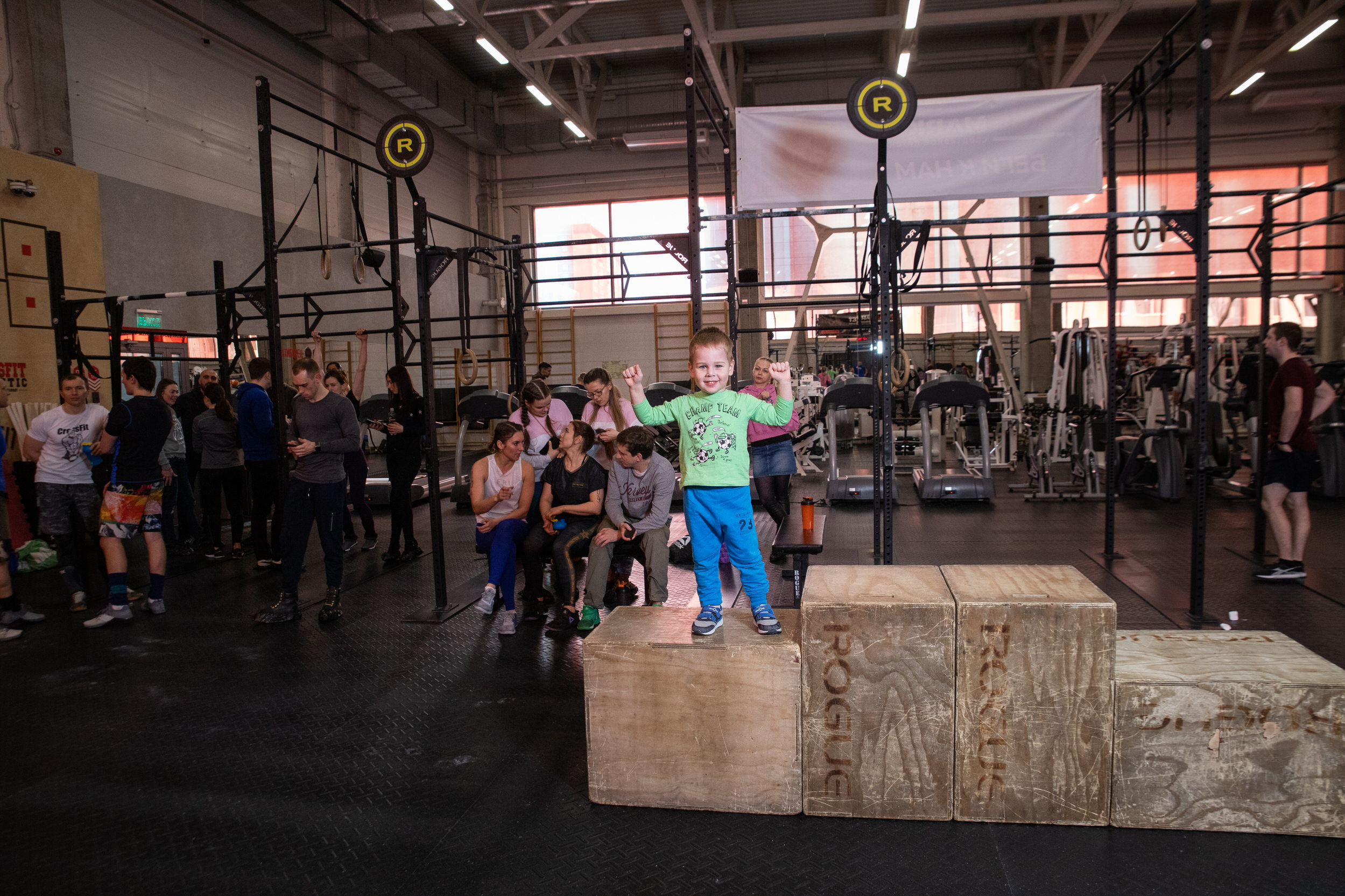 Фотограф на турнир по кросс-фиту. Контент для бизнеса в Екатеринбурге Полдень Медиа