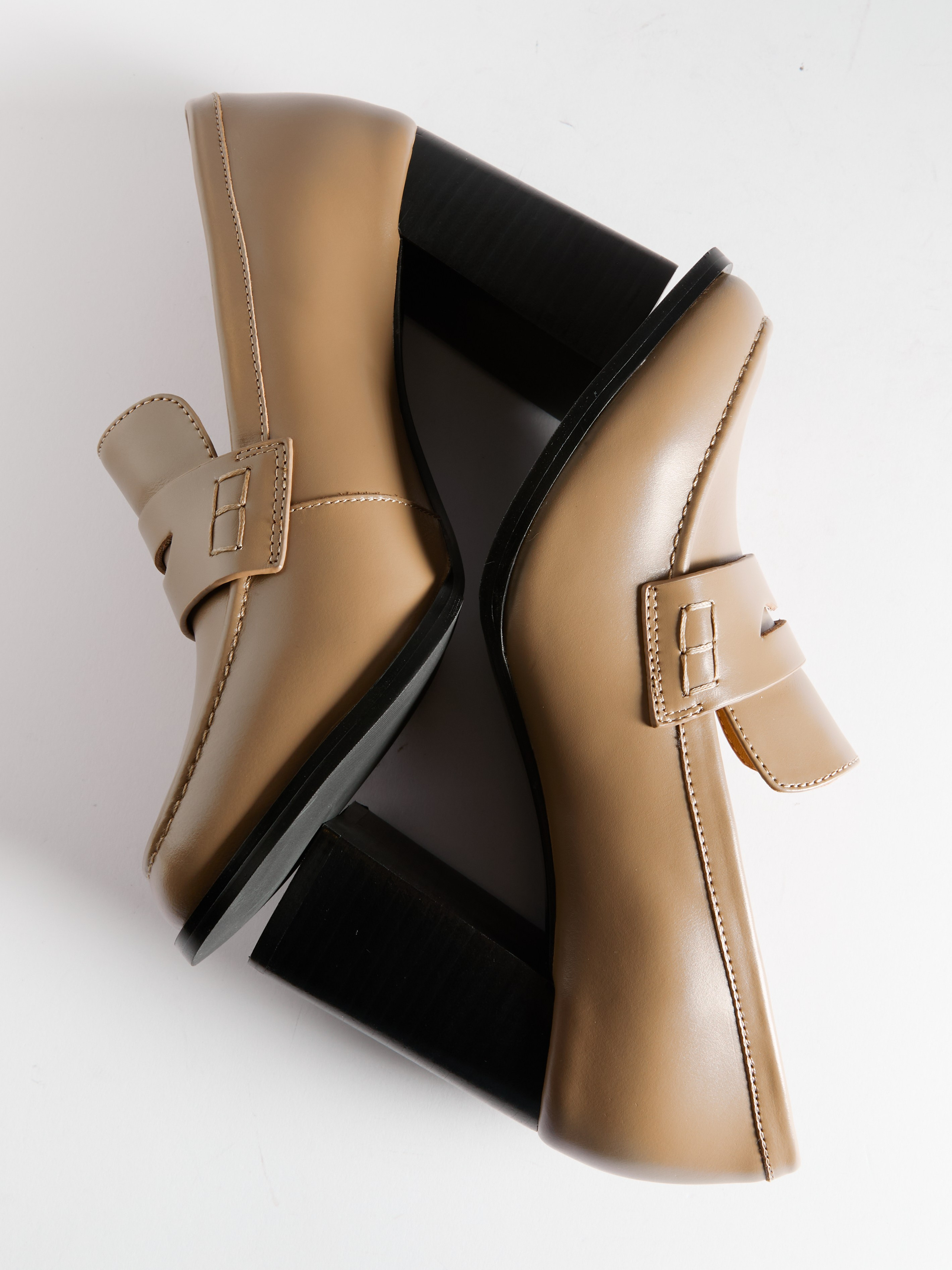 Предметный фотограф в Москве Евгений Шубин