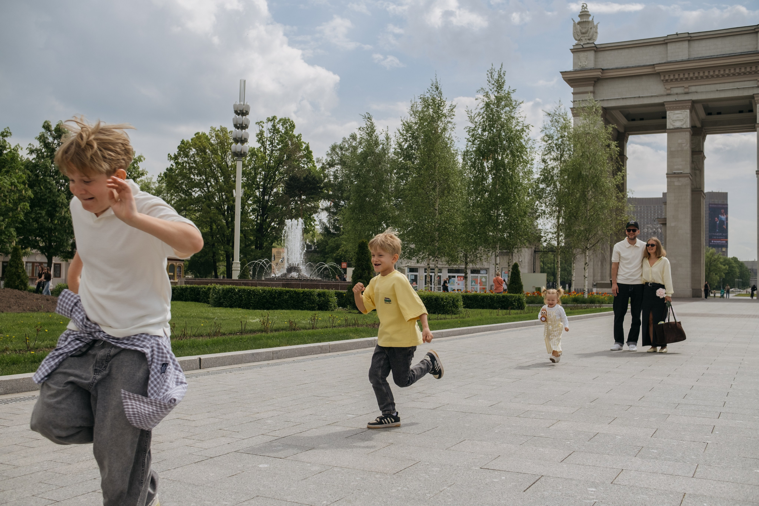 Семейные фотосессии на природе и в городе. Семейный и детский фотограф в Москве Александра Михайлечко