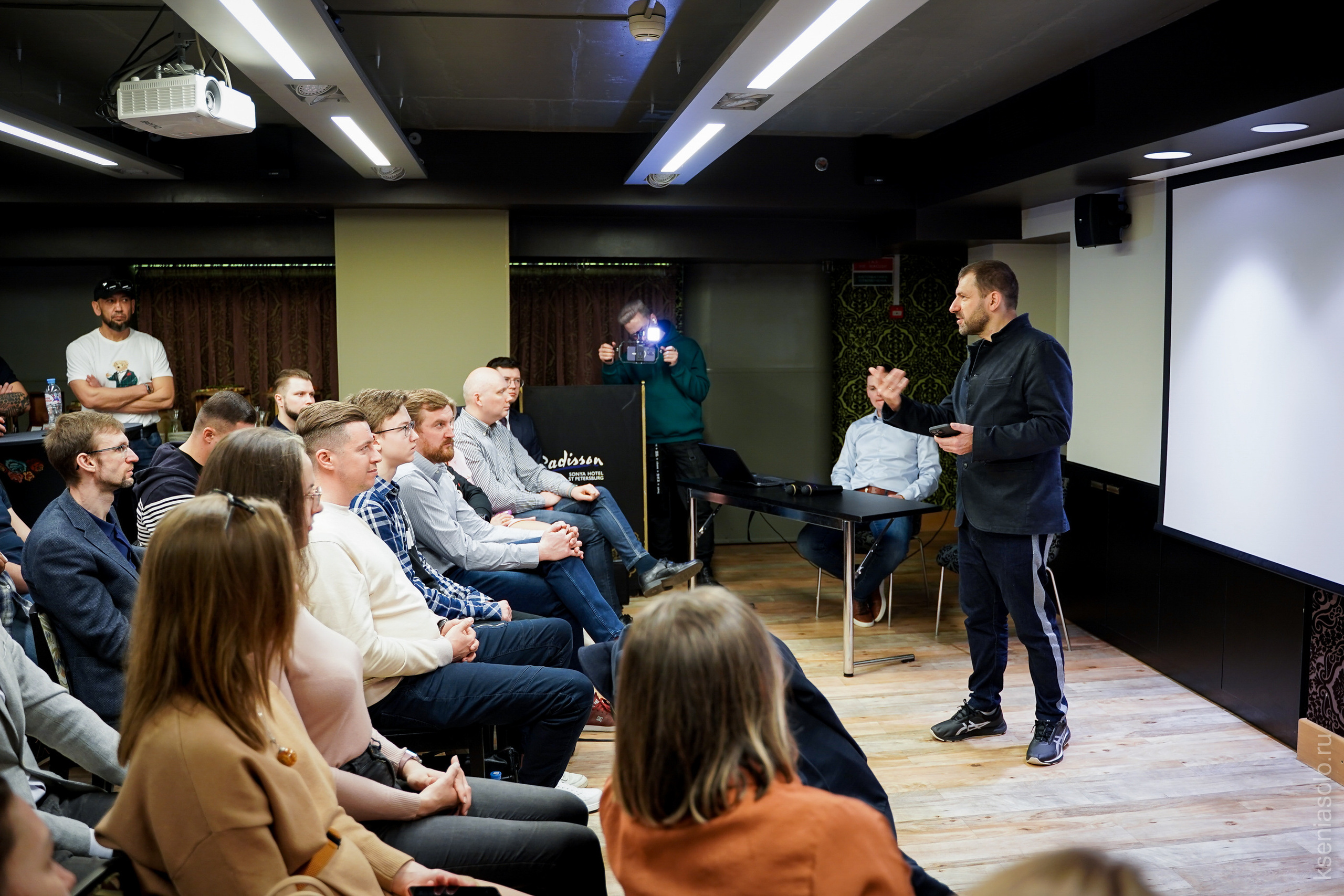 Игорь Рыбаков, инфорбизнес, бизнес портрет, х10