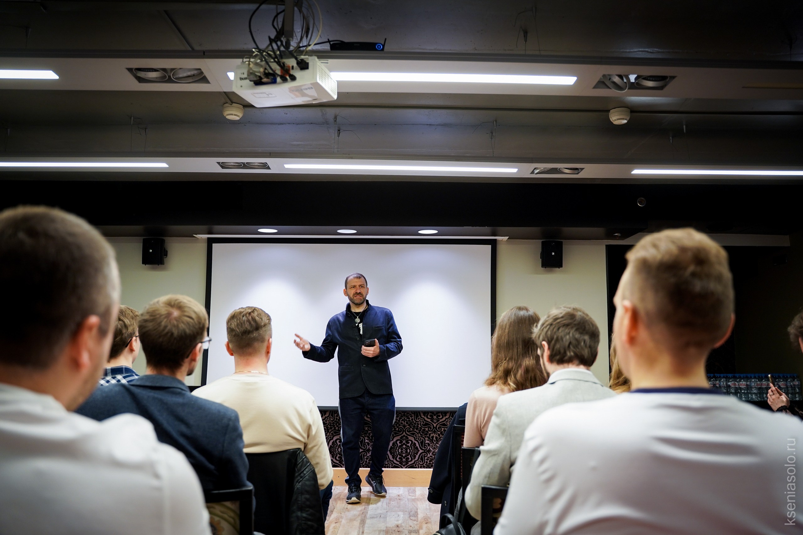 Игорь Рыбаков, инфорбизнес, бизнес портрет, х10