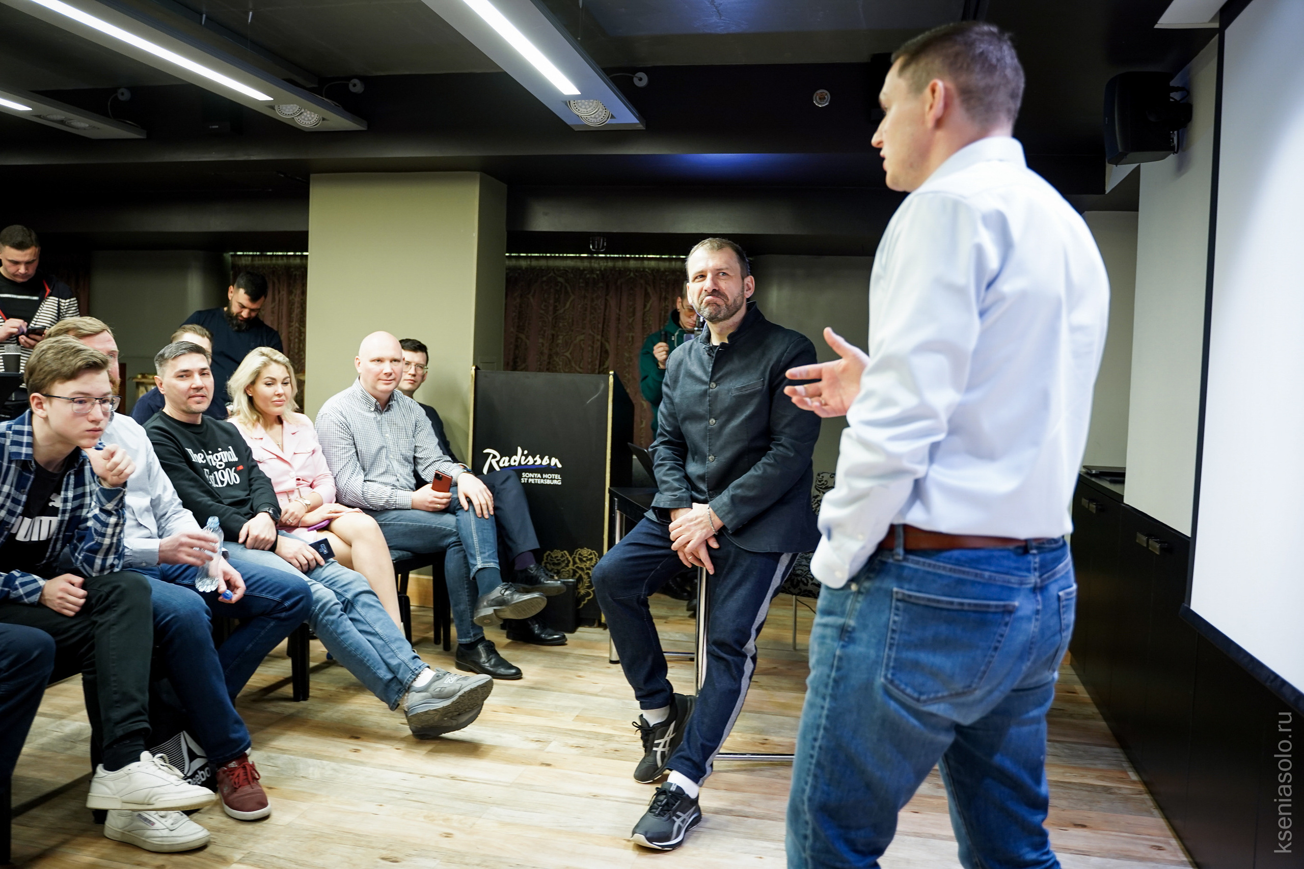 Завтрак с Игорем Рыбаковым. Фотограф Ксения Соло